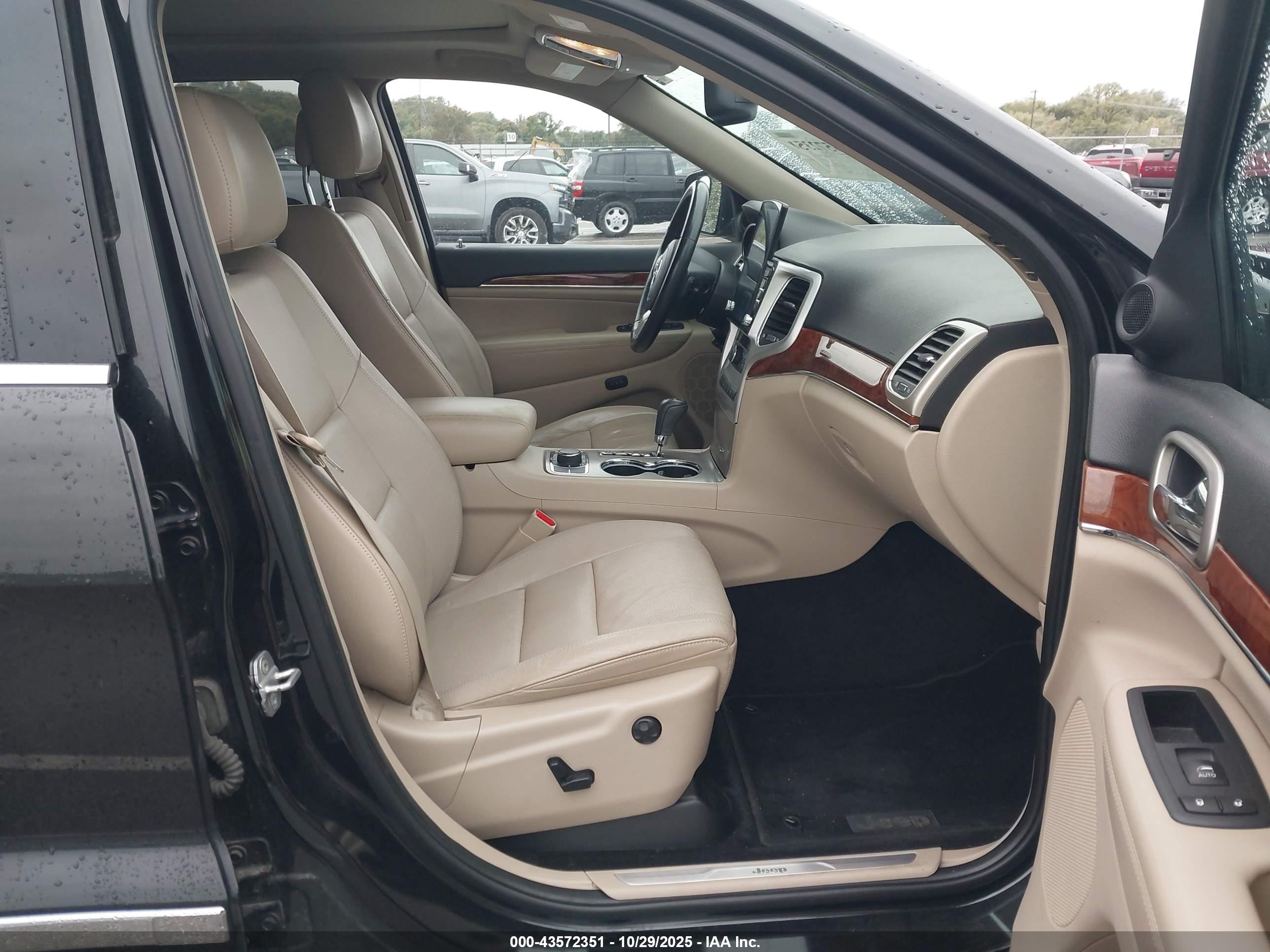 JEEP GRAND image 5