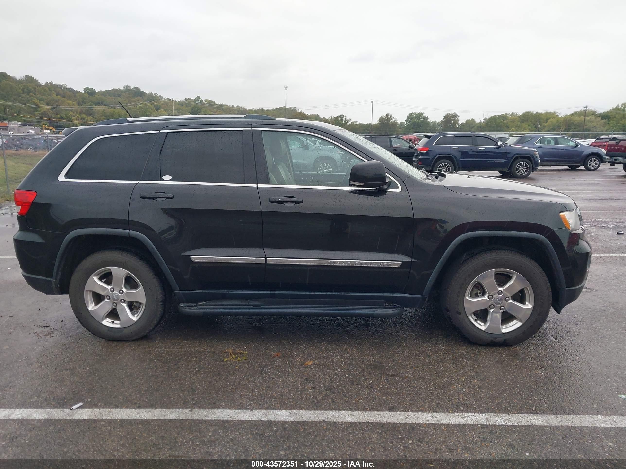 JEEP GRAND image 6