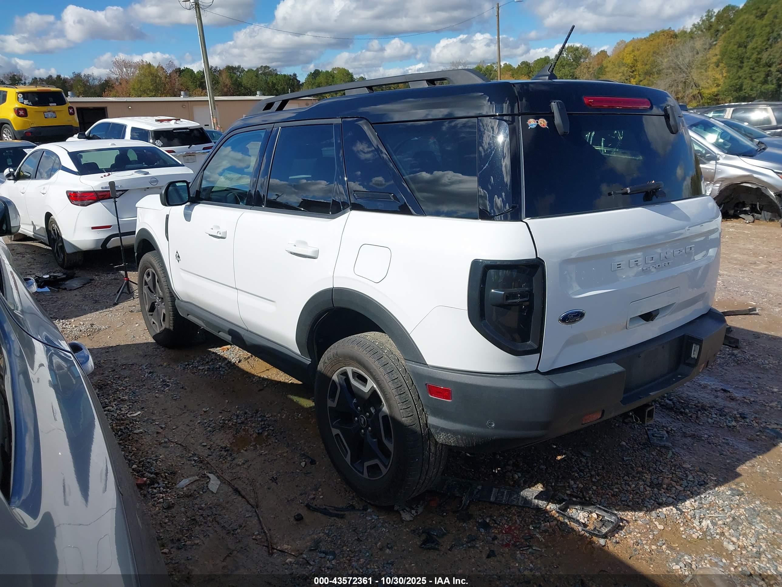 FORD BRONCO image 3