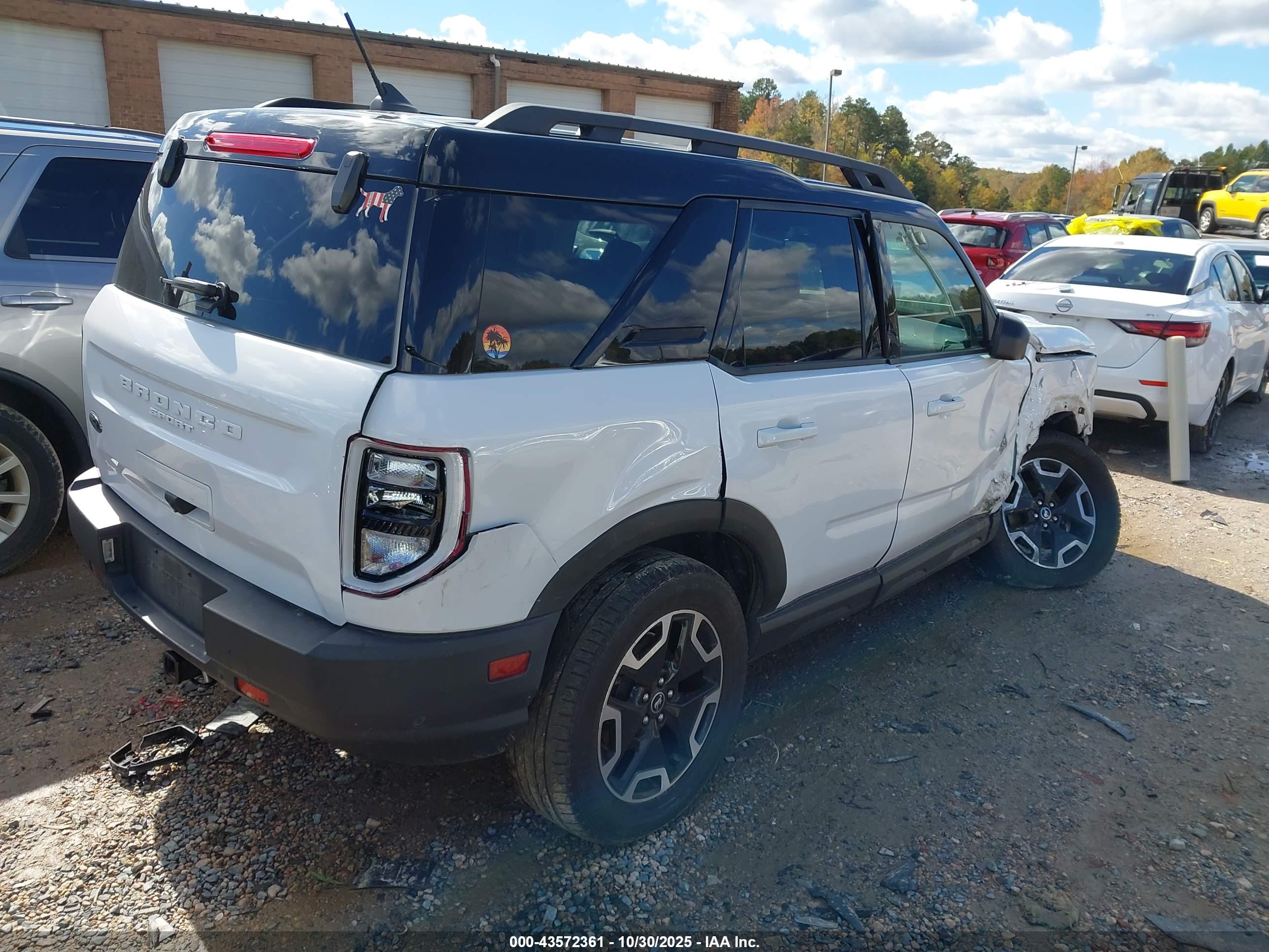 FORD BRONCO image 4