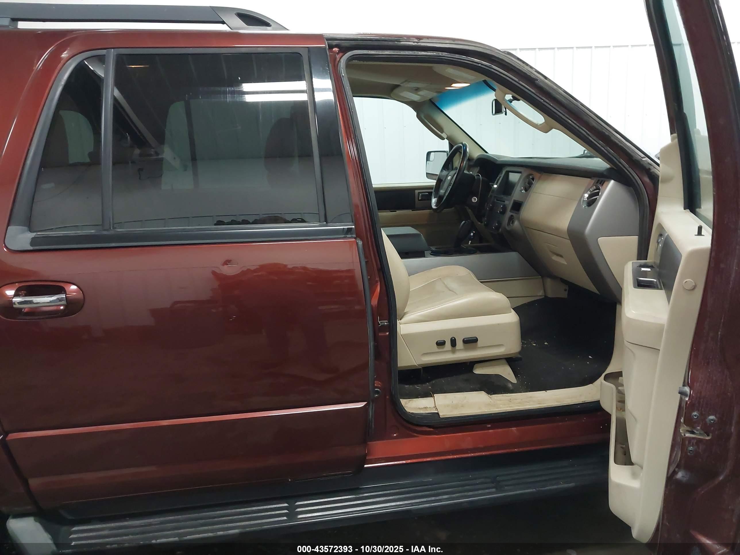 FORD EXPEDITION image 5