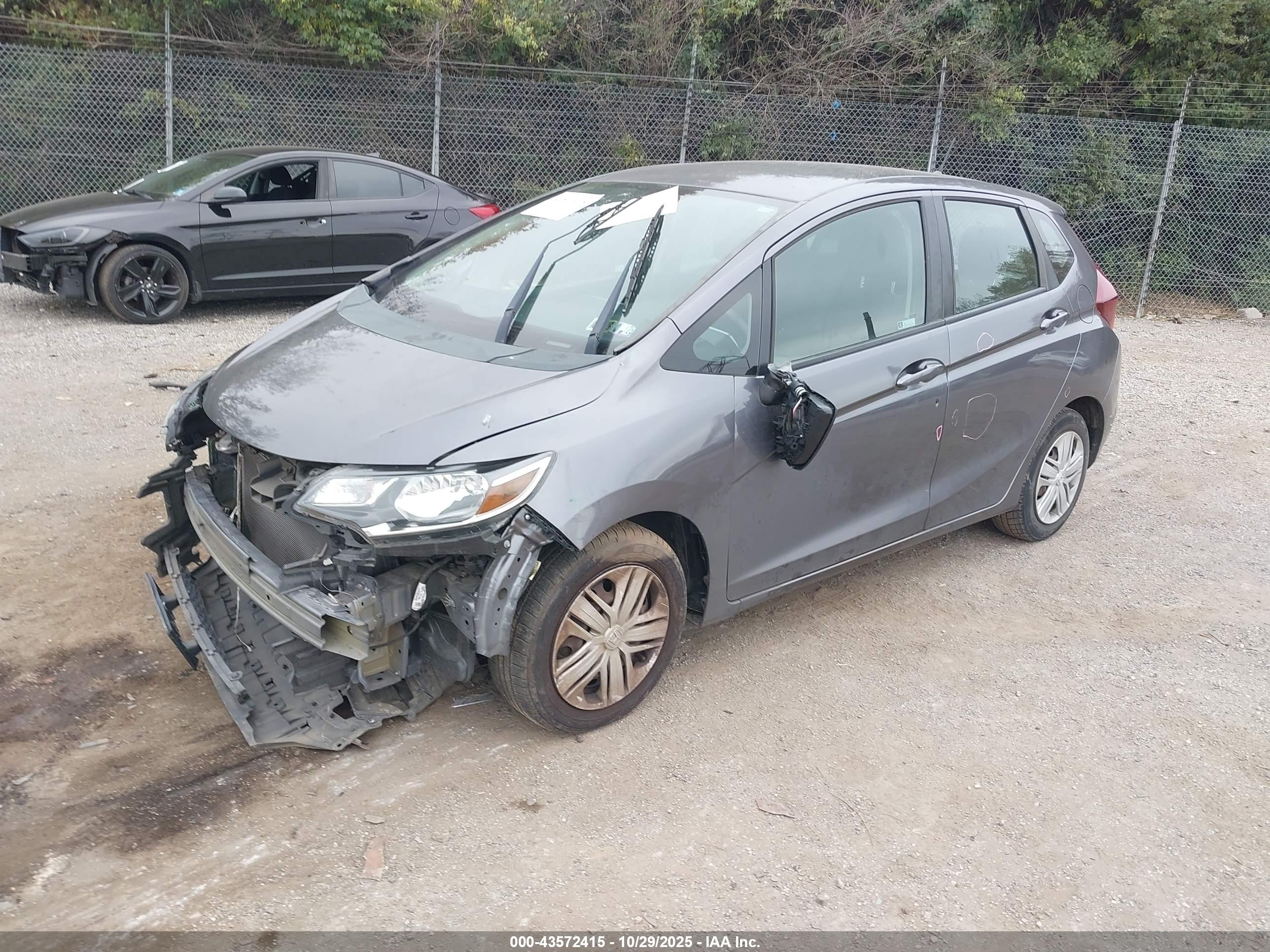 HONDA FIT image 2