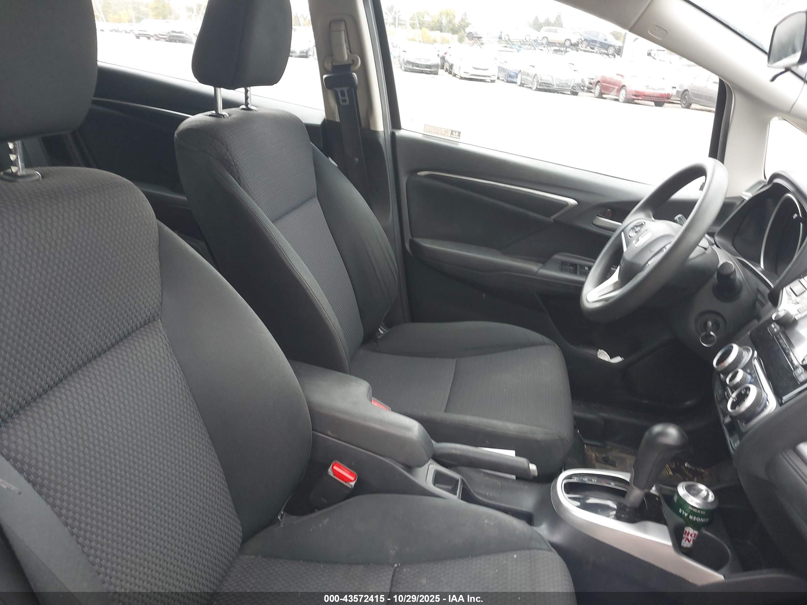 HONDA FIT image 5