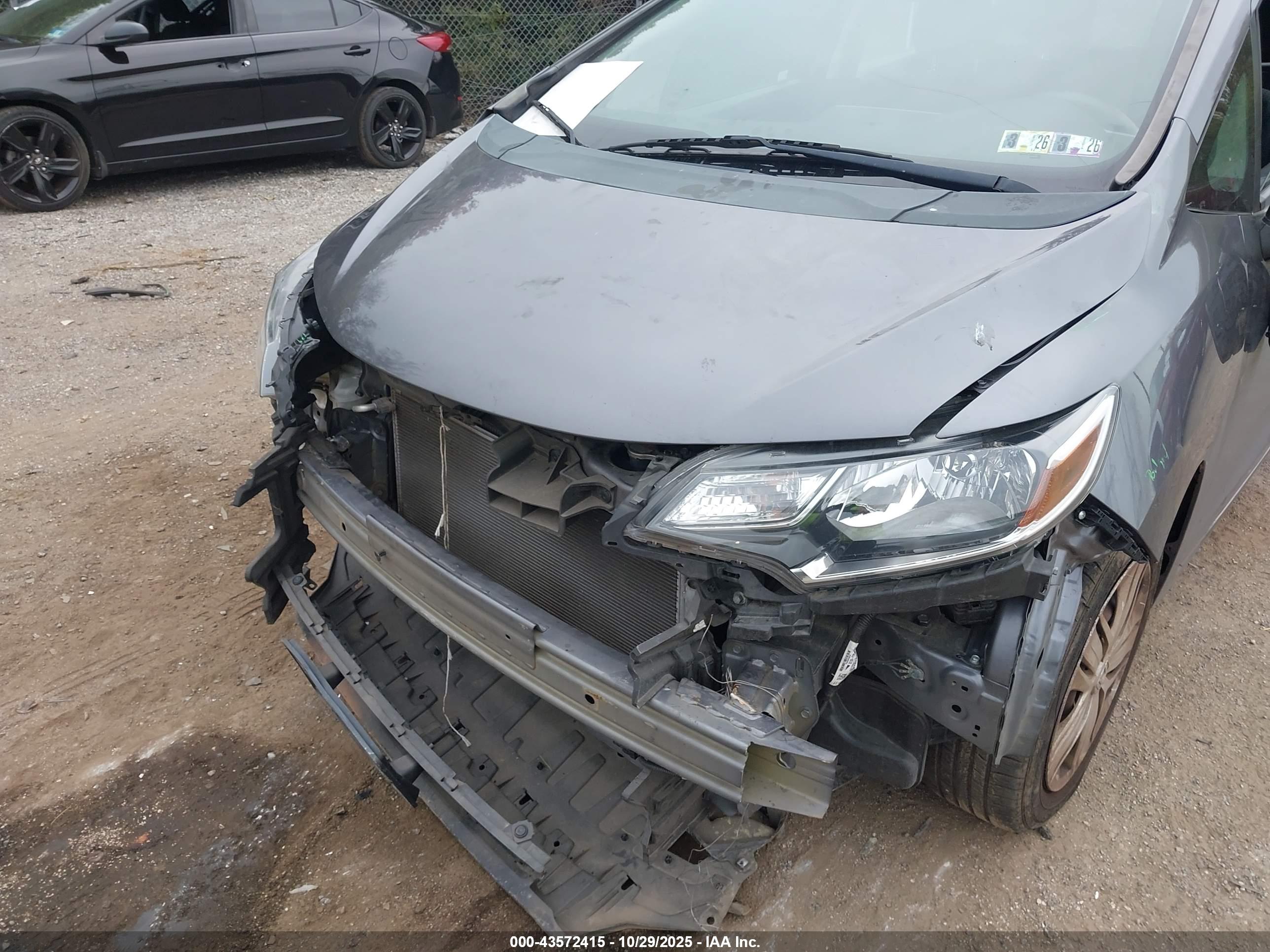 HONDA FIT image 6