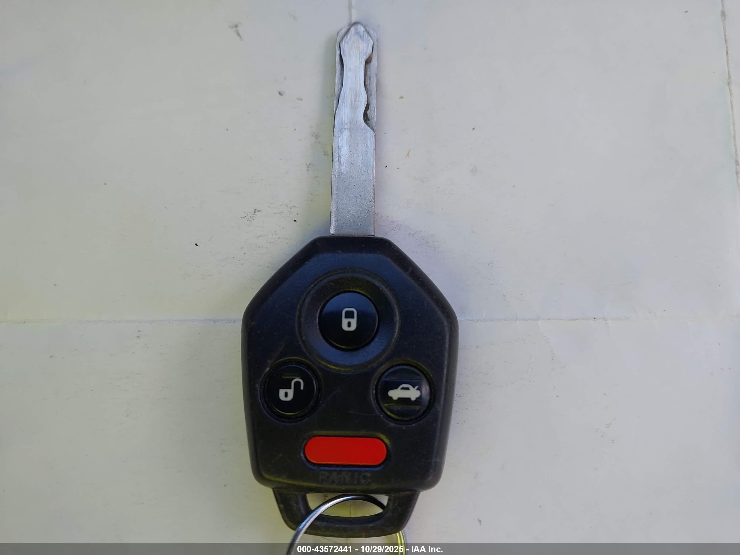 SUBARU OUTBACK image 11