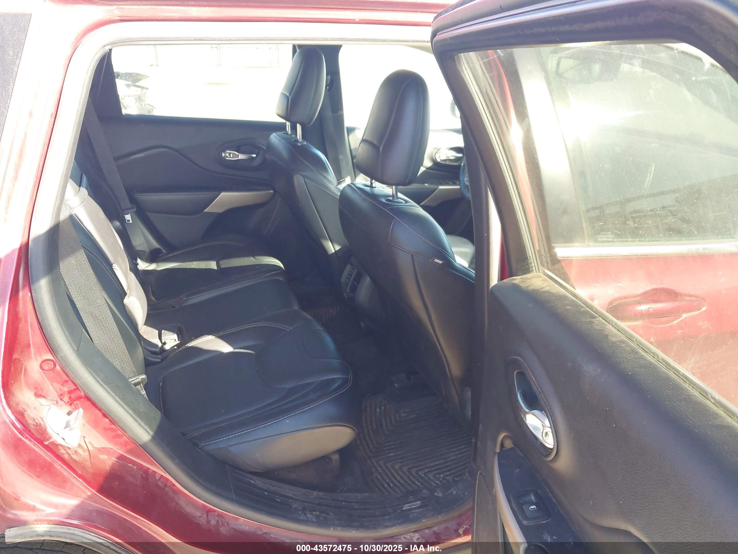JEEP CHEROKEE image 8