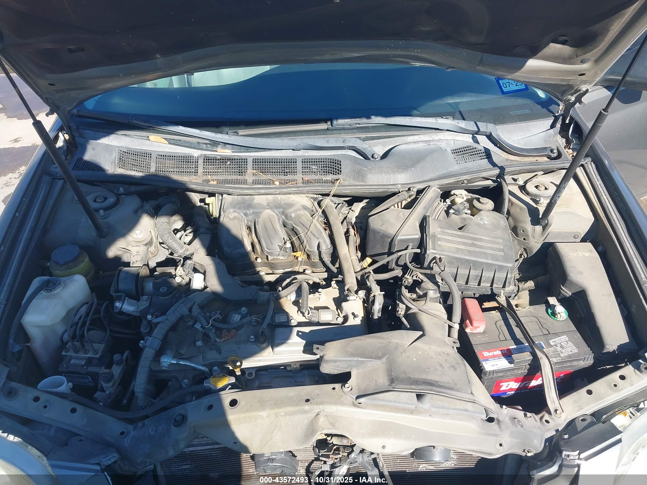 TOYOTA AVALON image 10