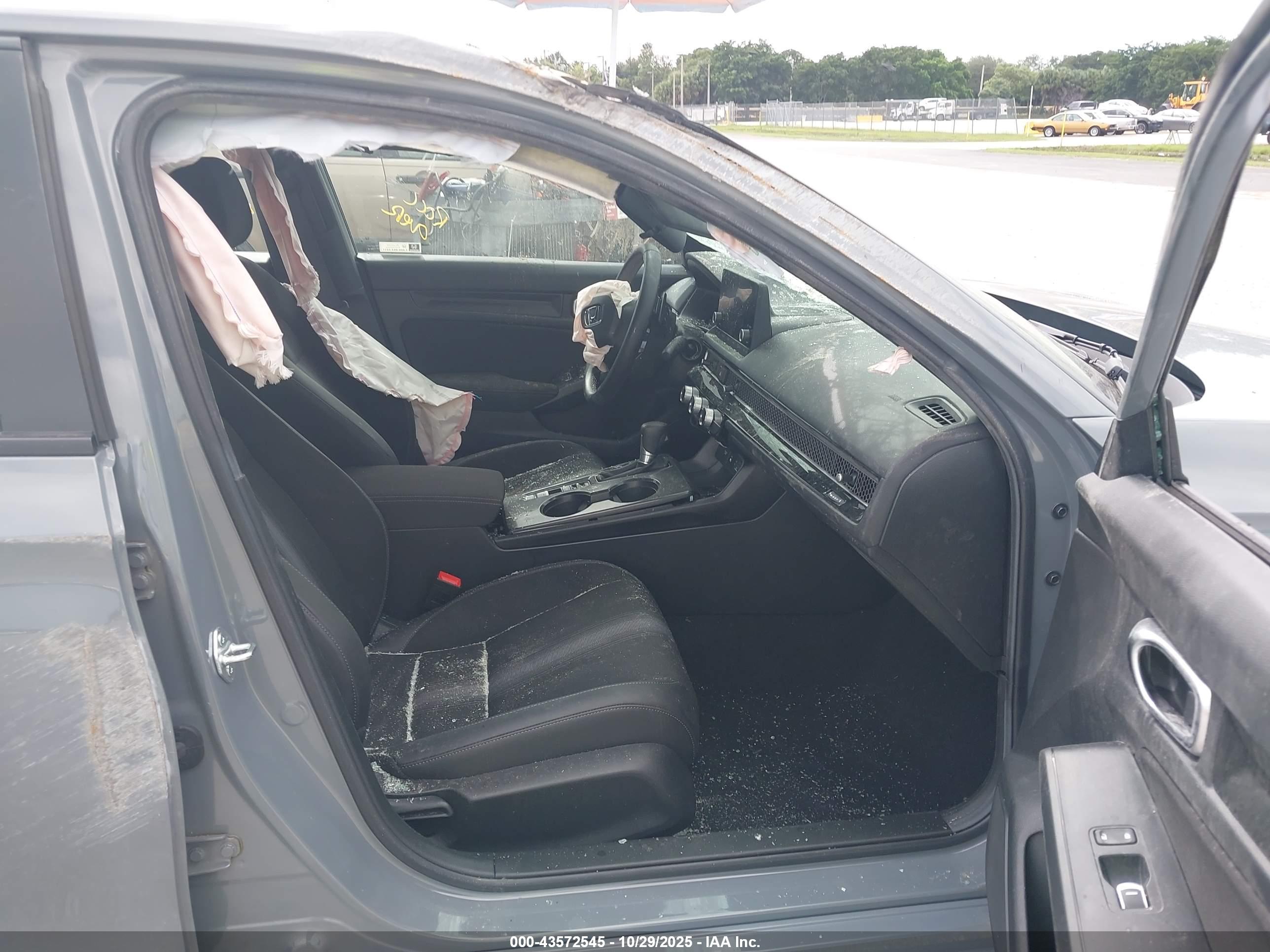 HONDA CIVIC image 5