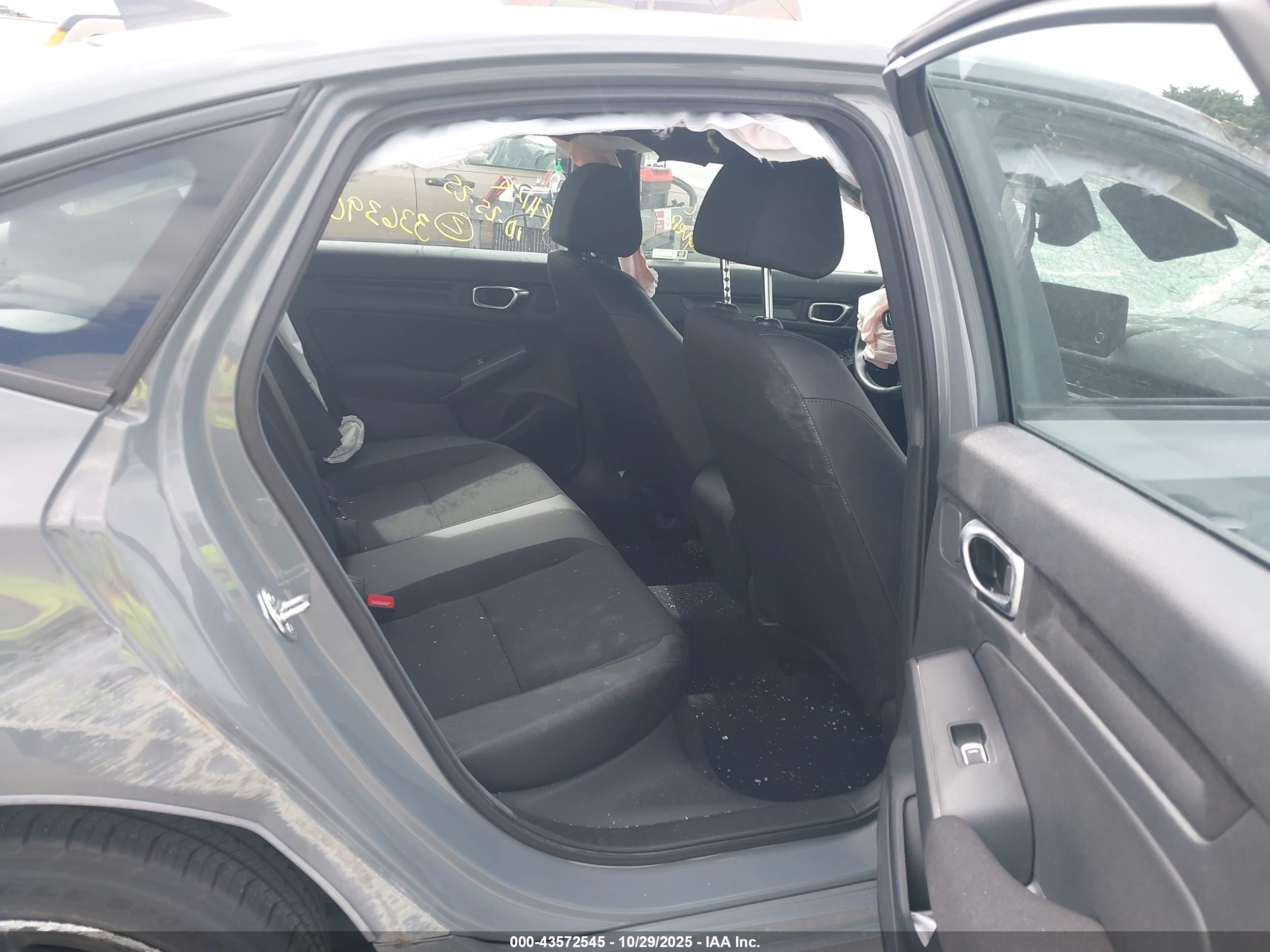 HONDA CIVIC image 8