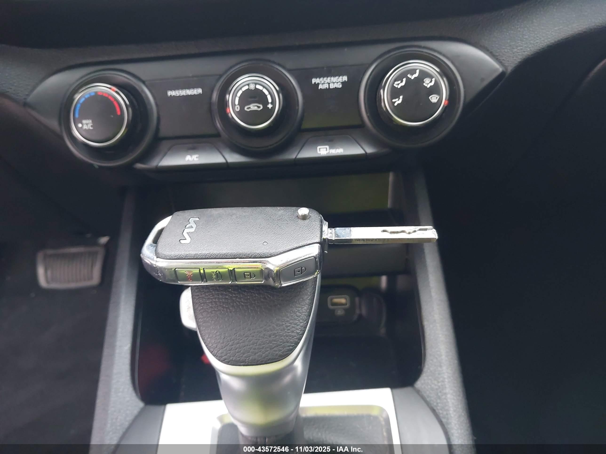 KIA FORTE image 11