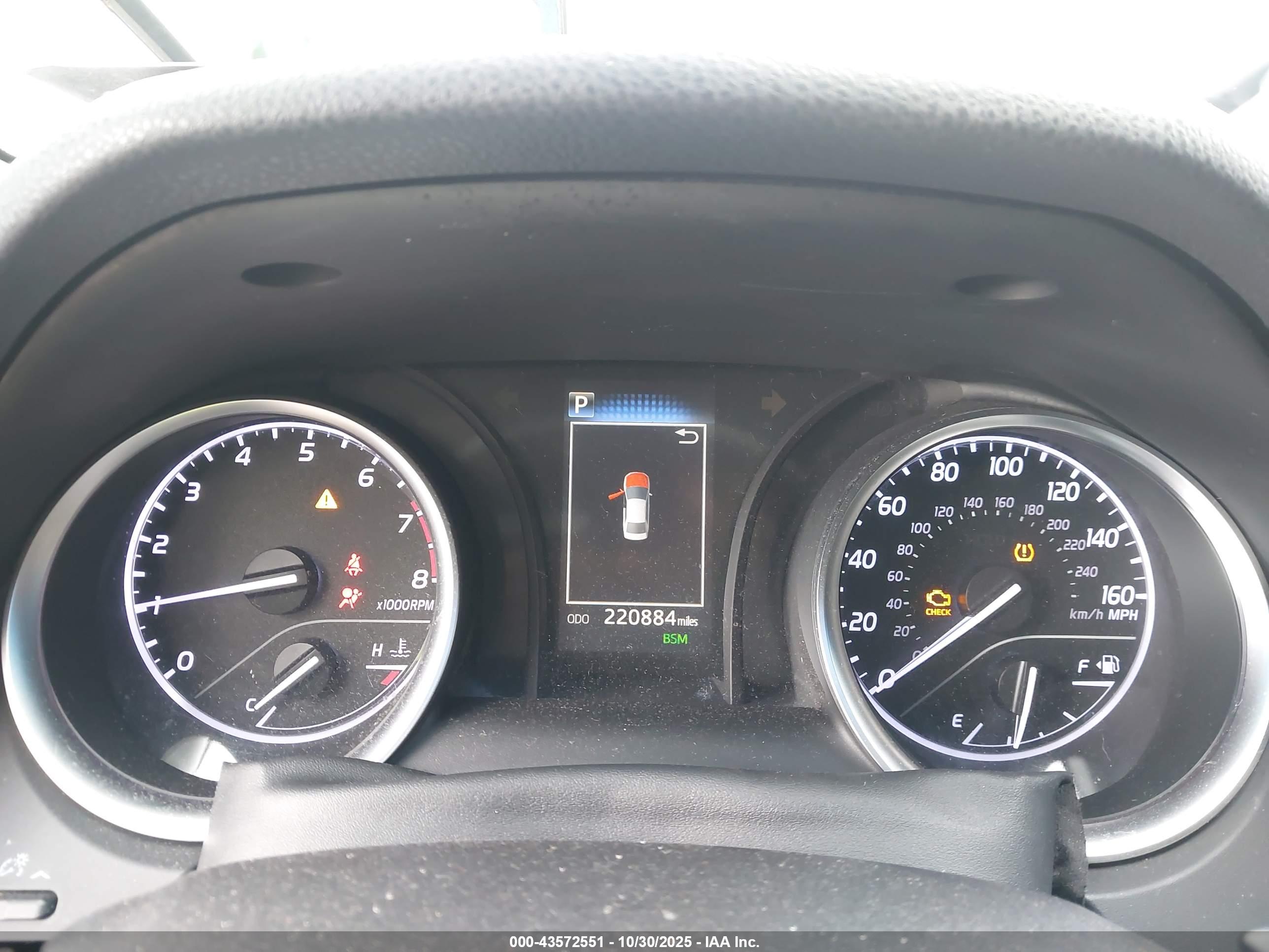 TOYOTA CAMRY image 7