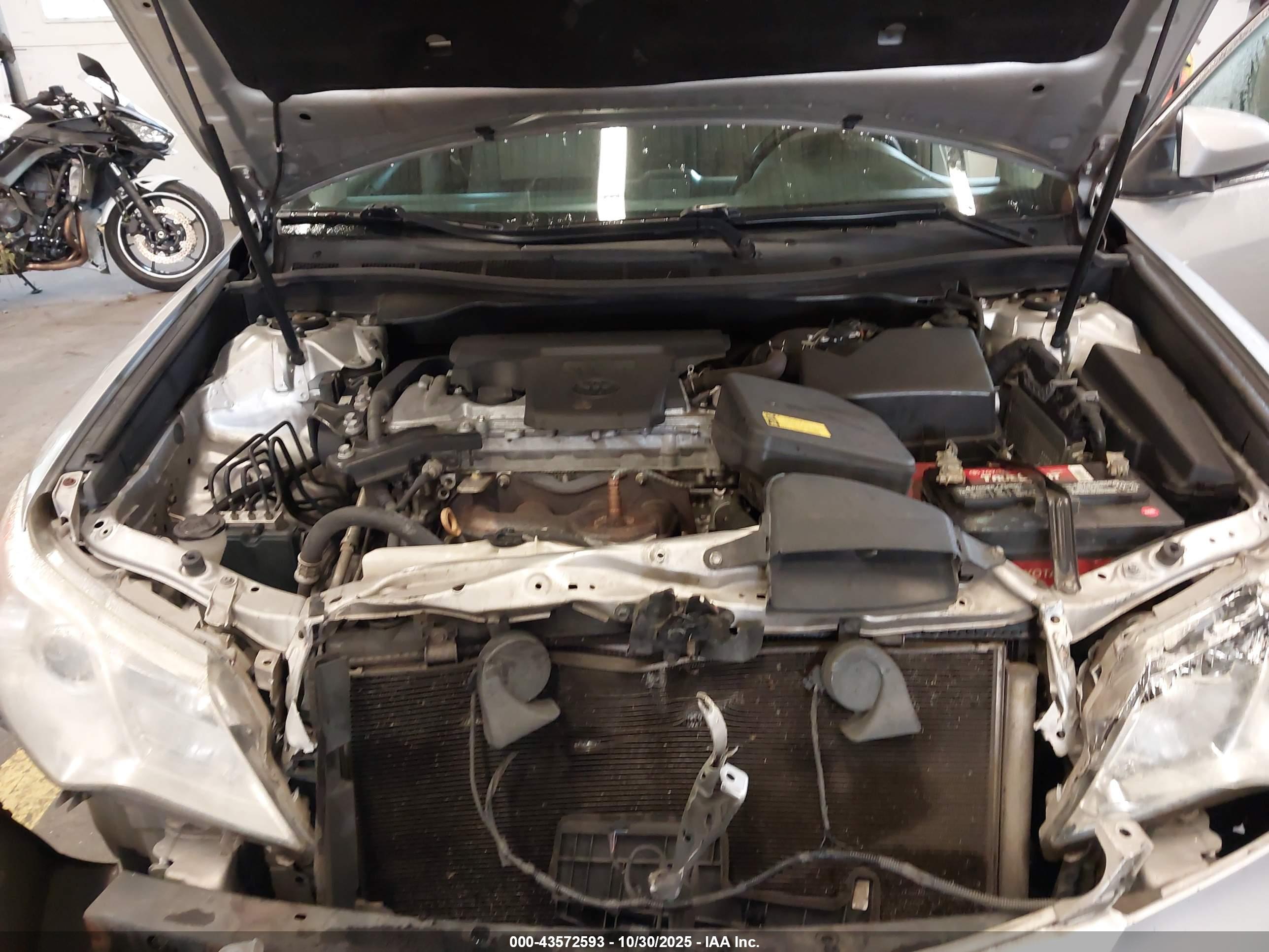 TOYOTA CAMRY image 10
