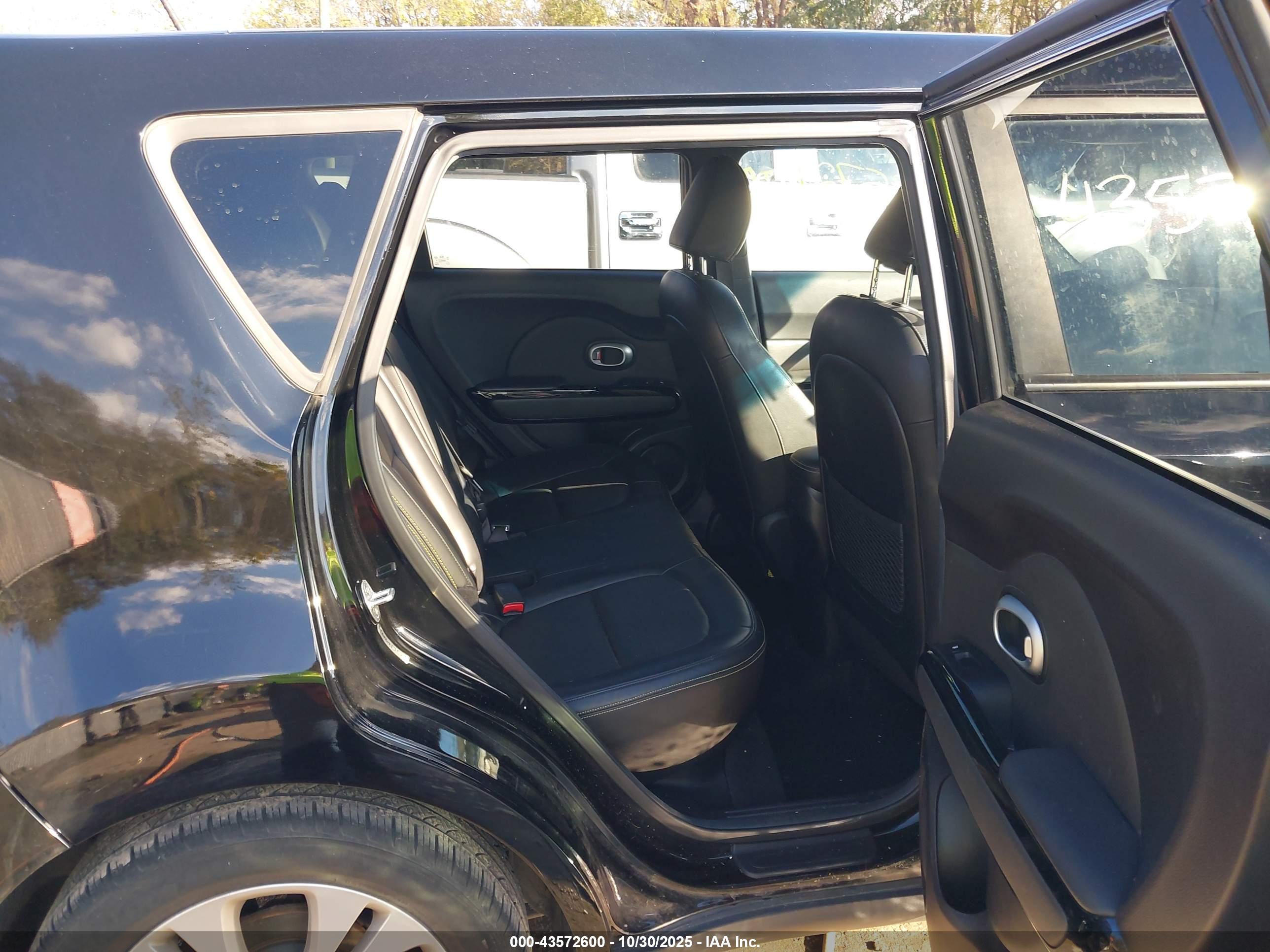 KIA SOUL image 8