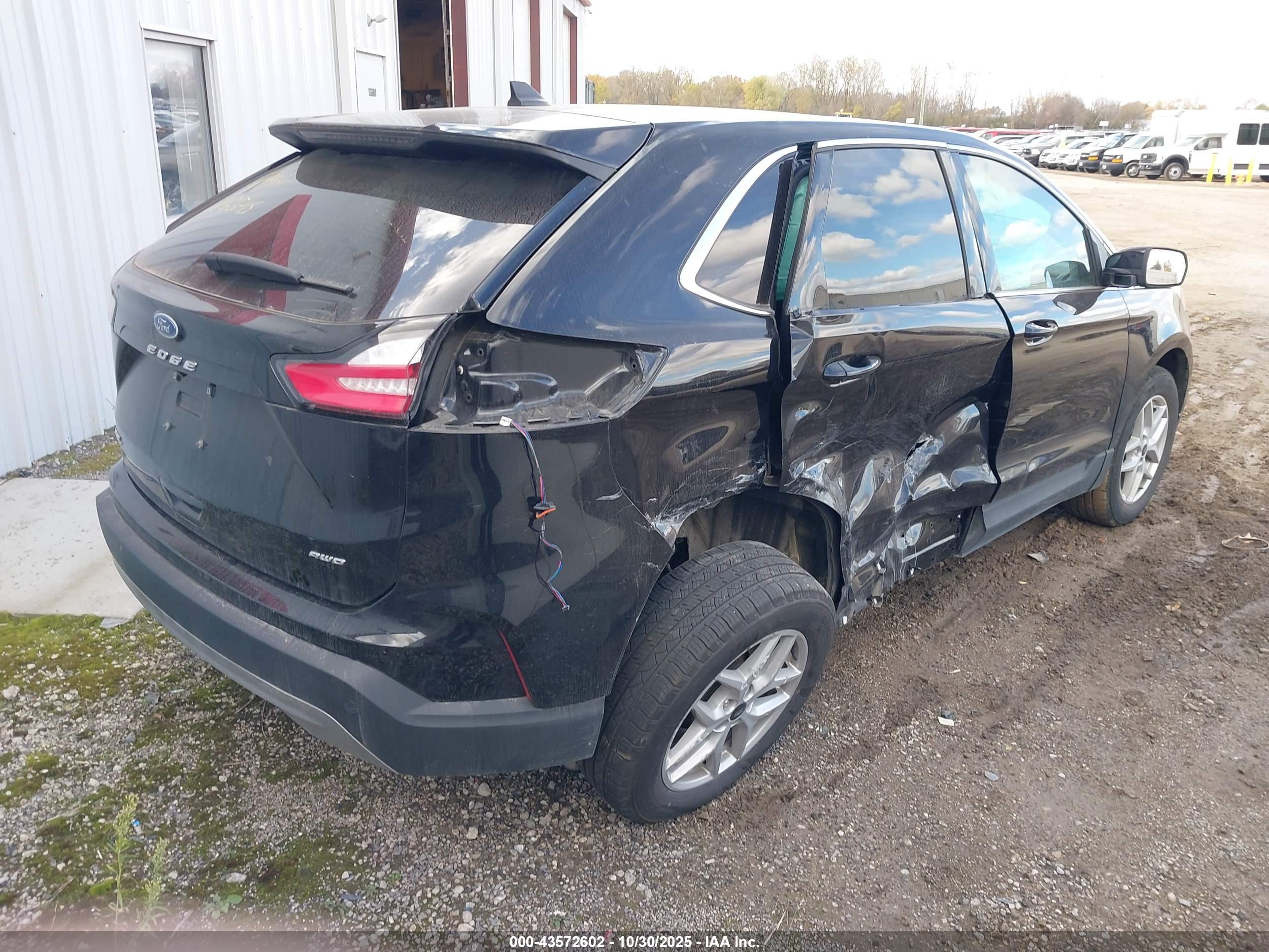 FORD EDGE image 4