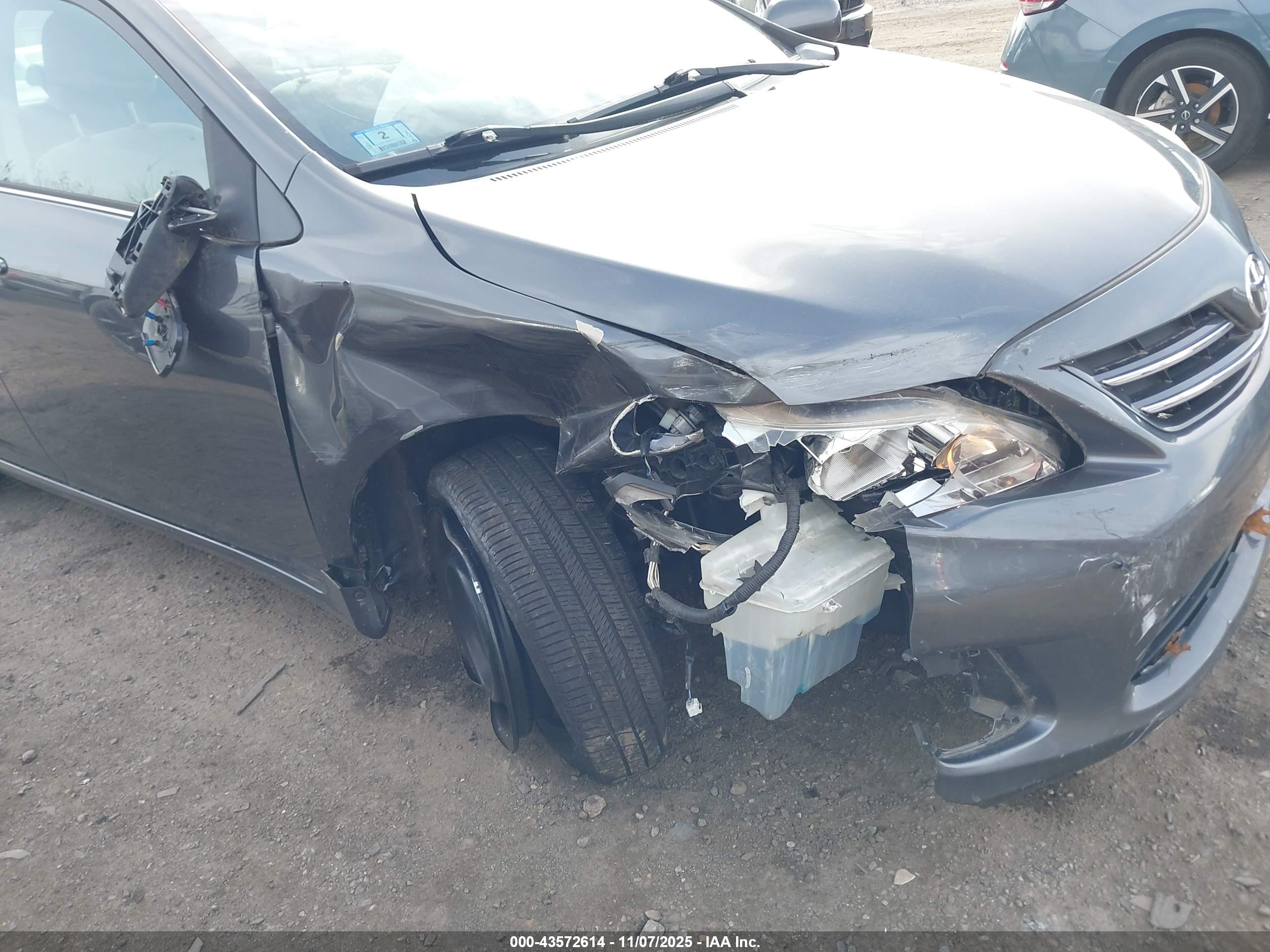TOYOTA COROLLA image 6