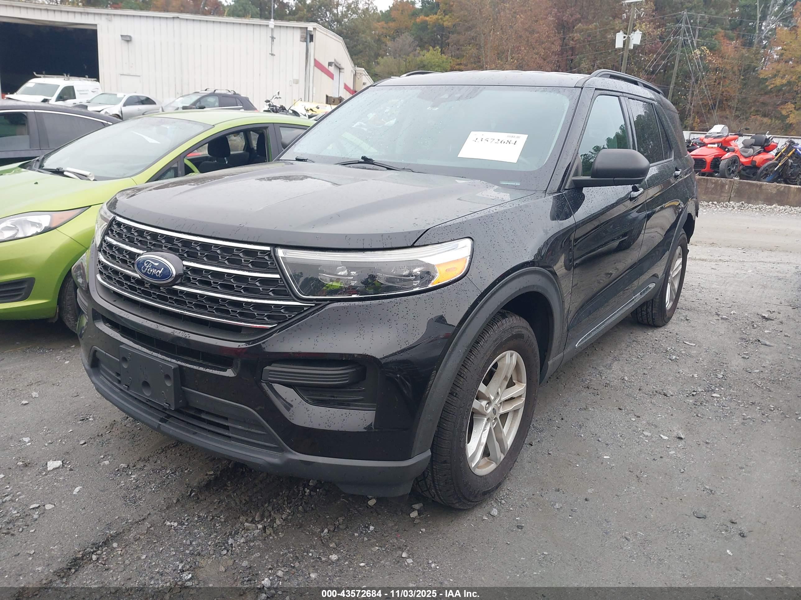 FORD EXPLORER image 2