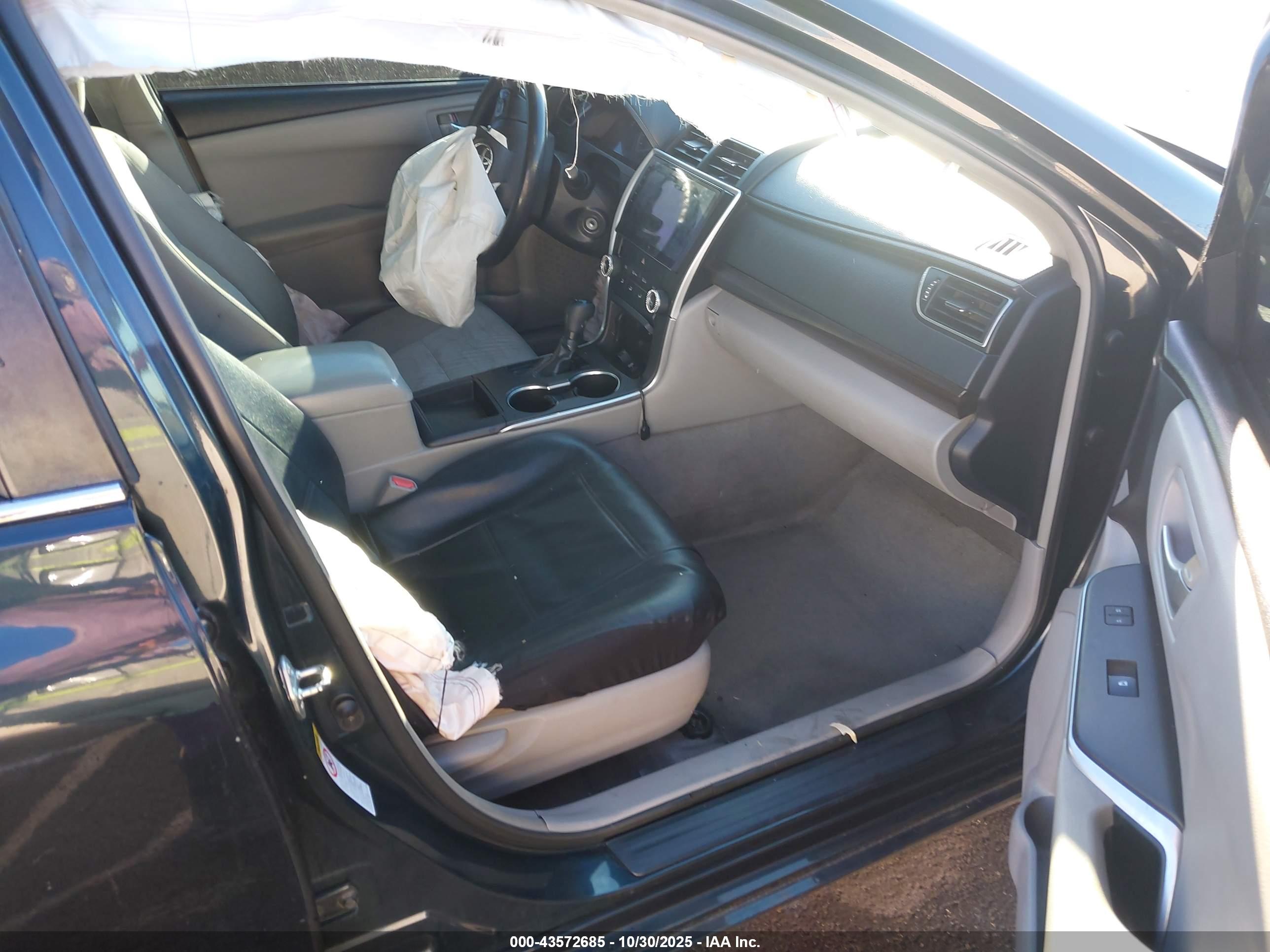 TOYOTA CAMRY image 5