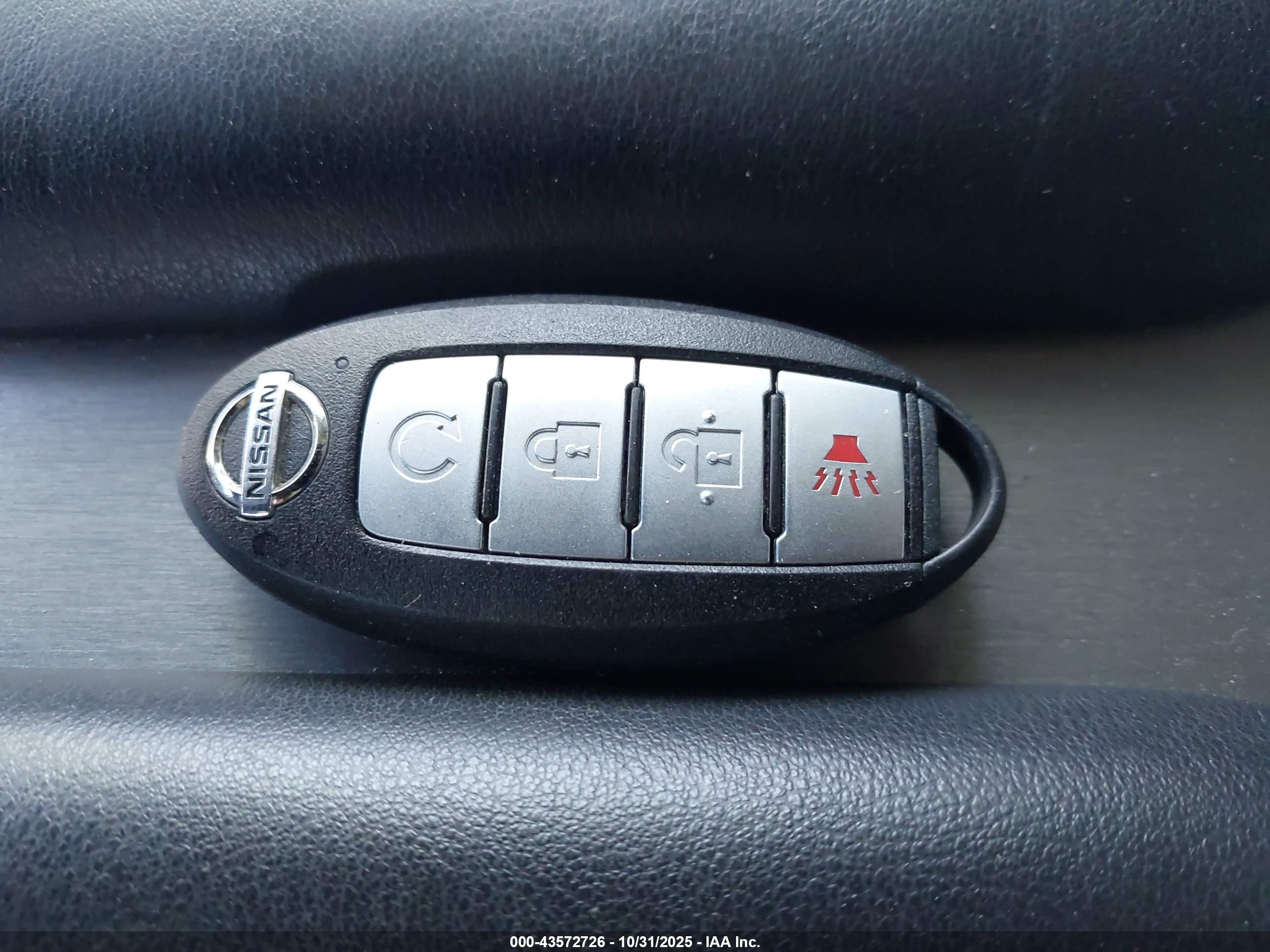 NISSAN MURANO image 11