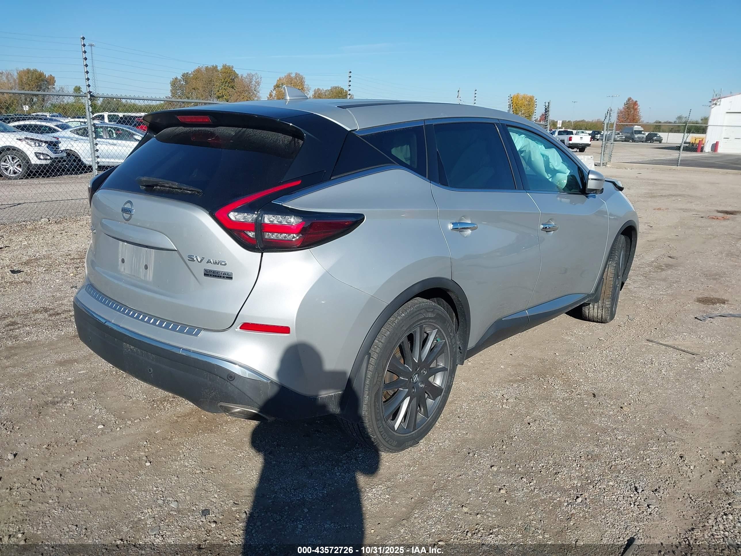 NISSAN MURANO image 4