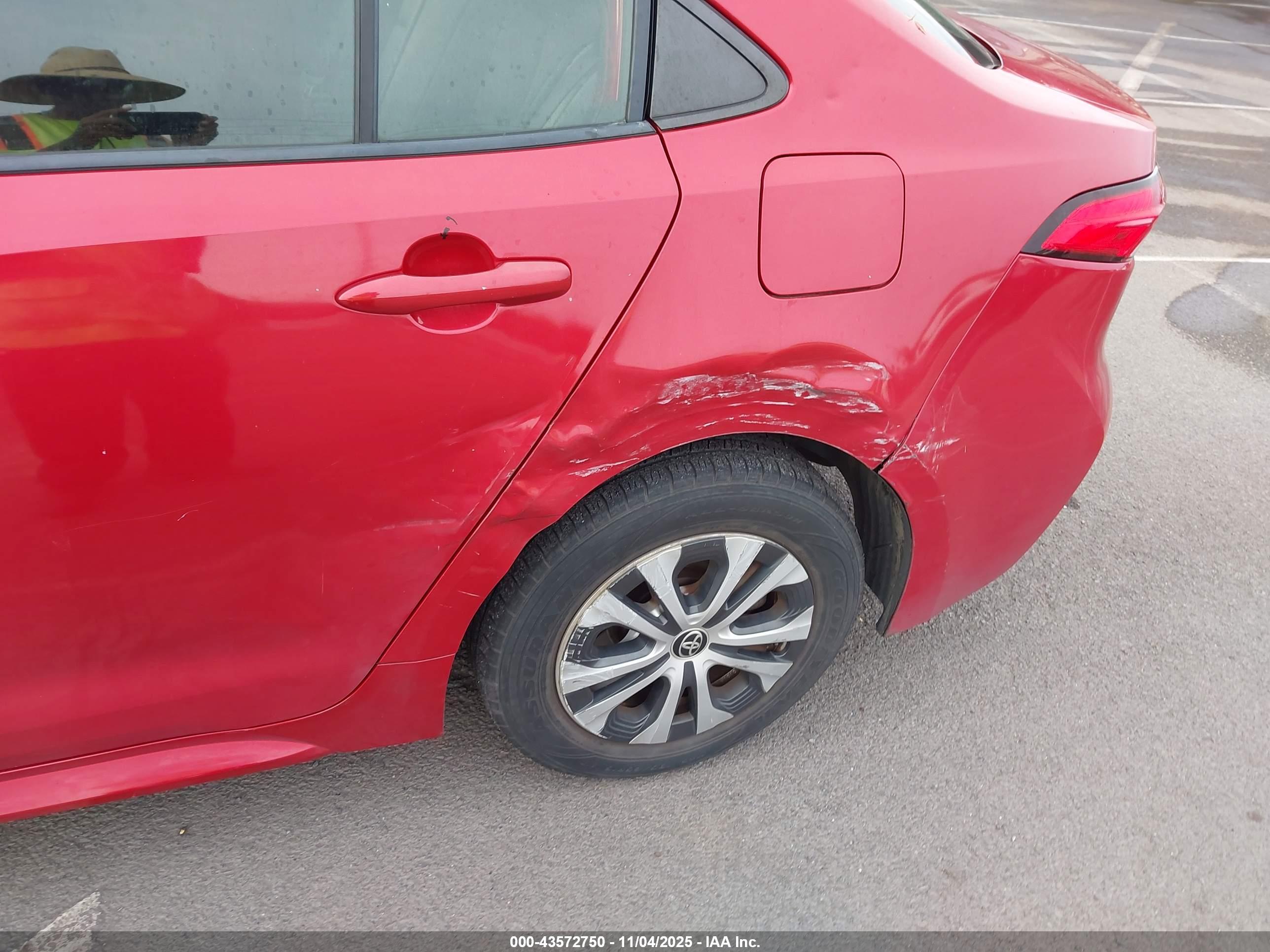 TOYOTA COROLLA image 6