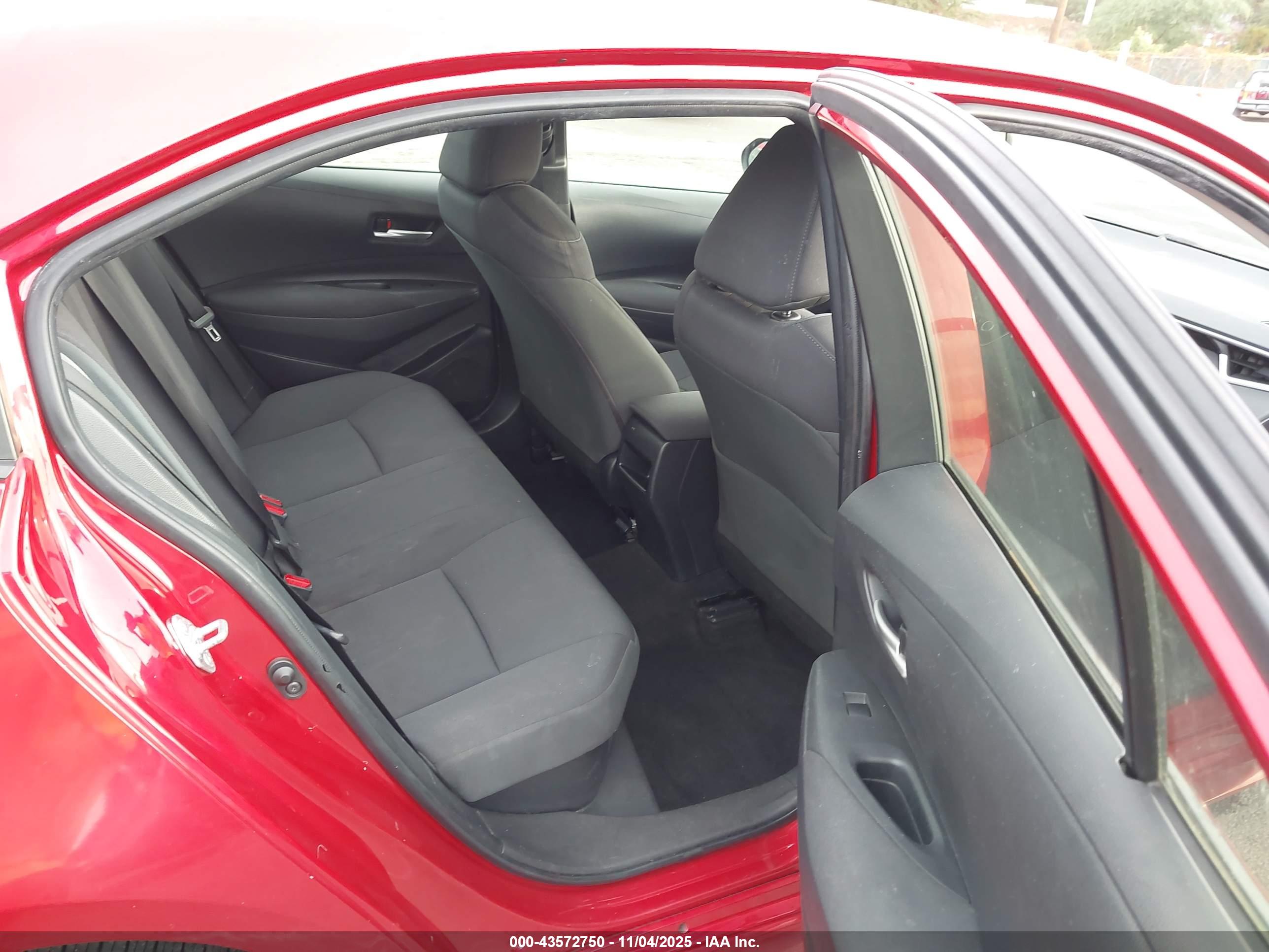 TOYOTA COROLLA image 8