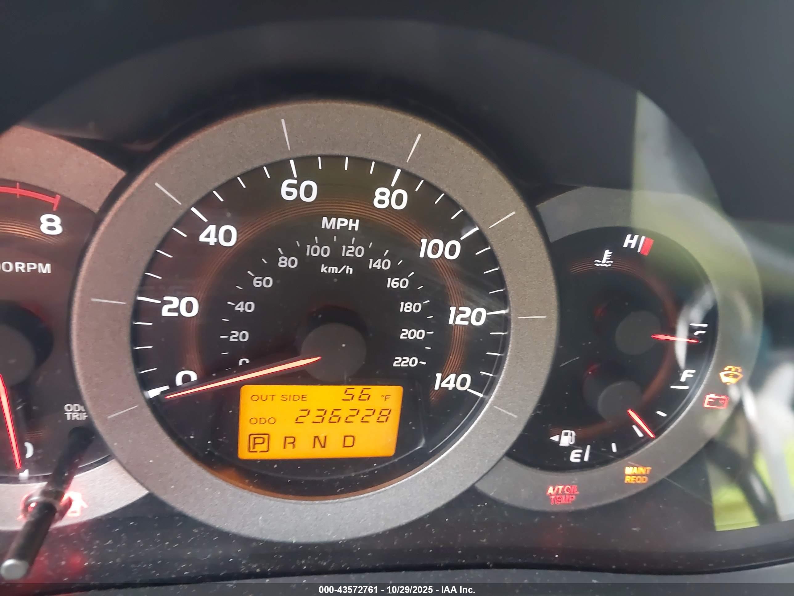 TOYOTA RAV4 image 7