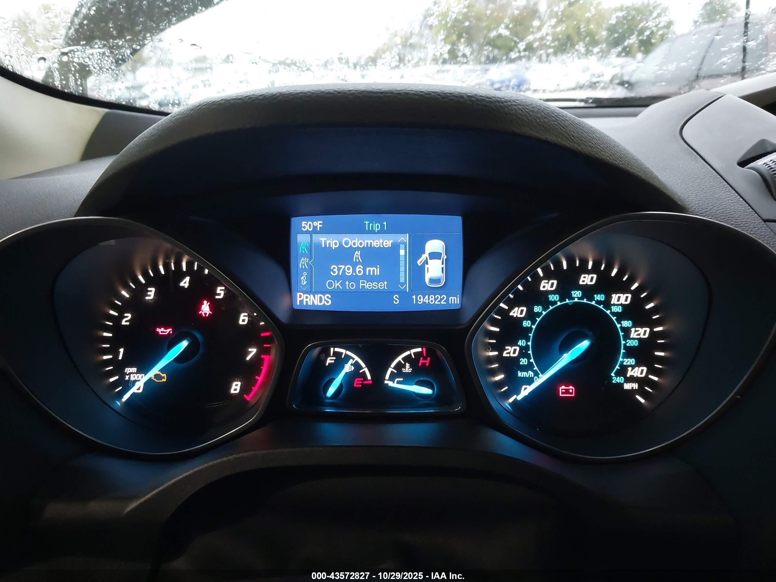 FORD ESCAPE image 7