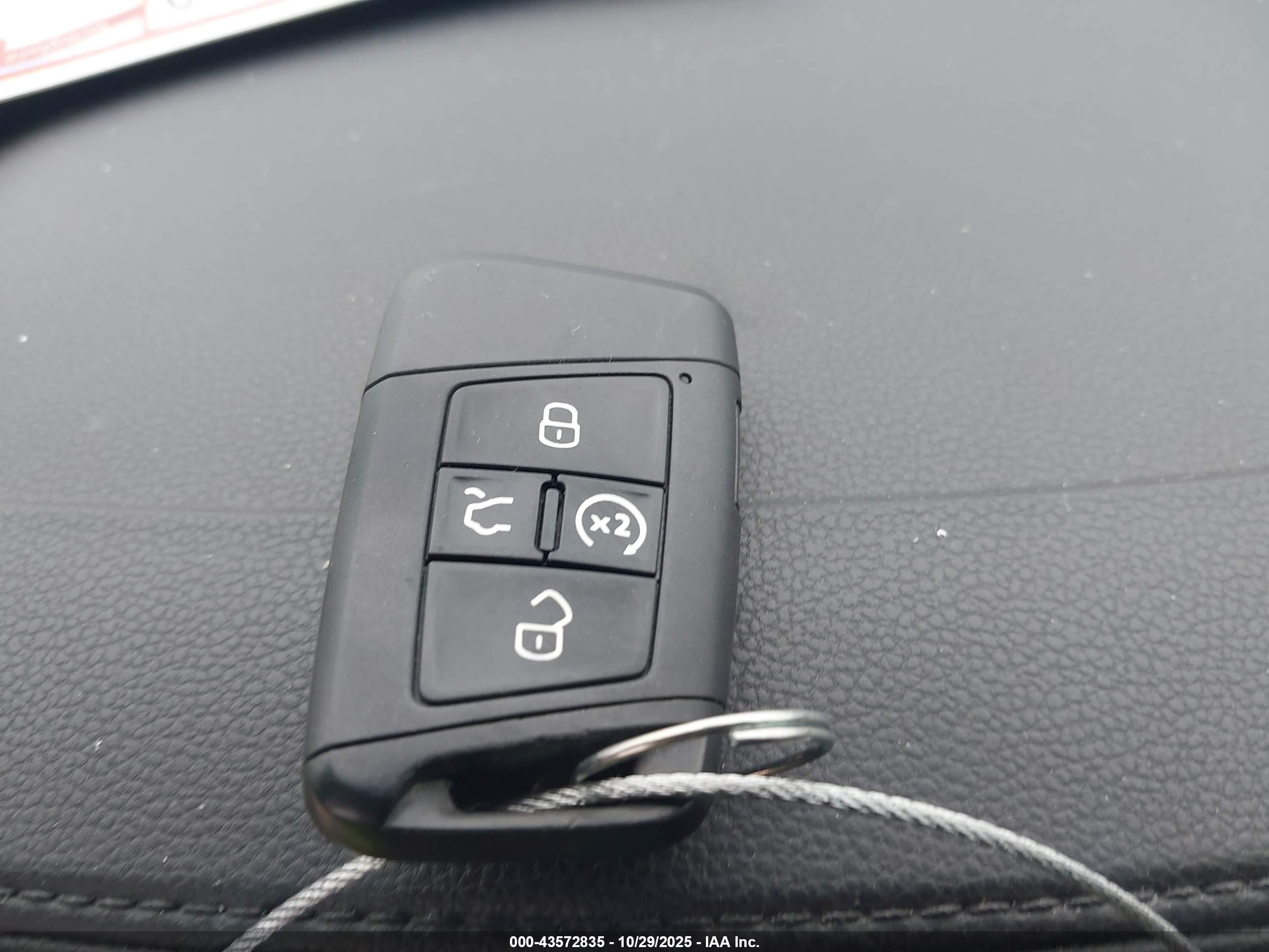 VOLKSWAGEN ATLAS image 11