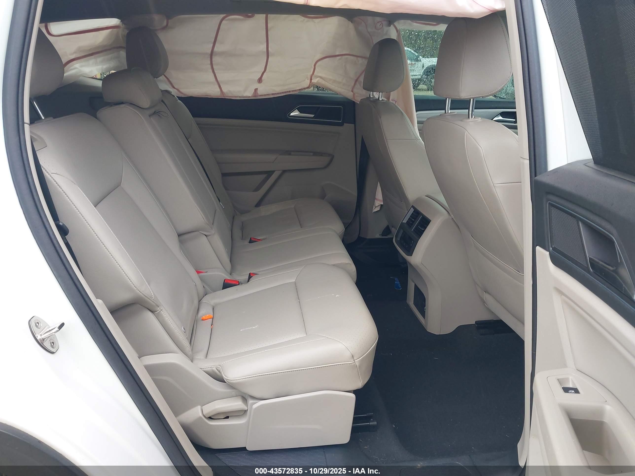 VOLKSWAGEN ATLAS image 8