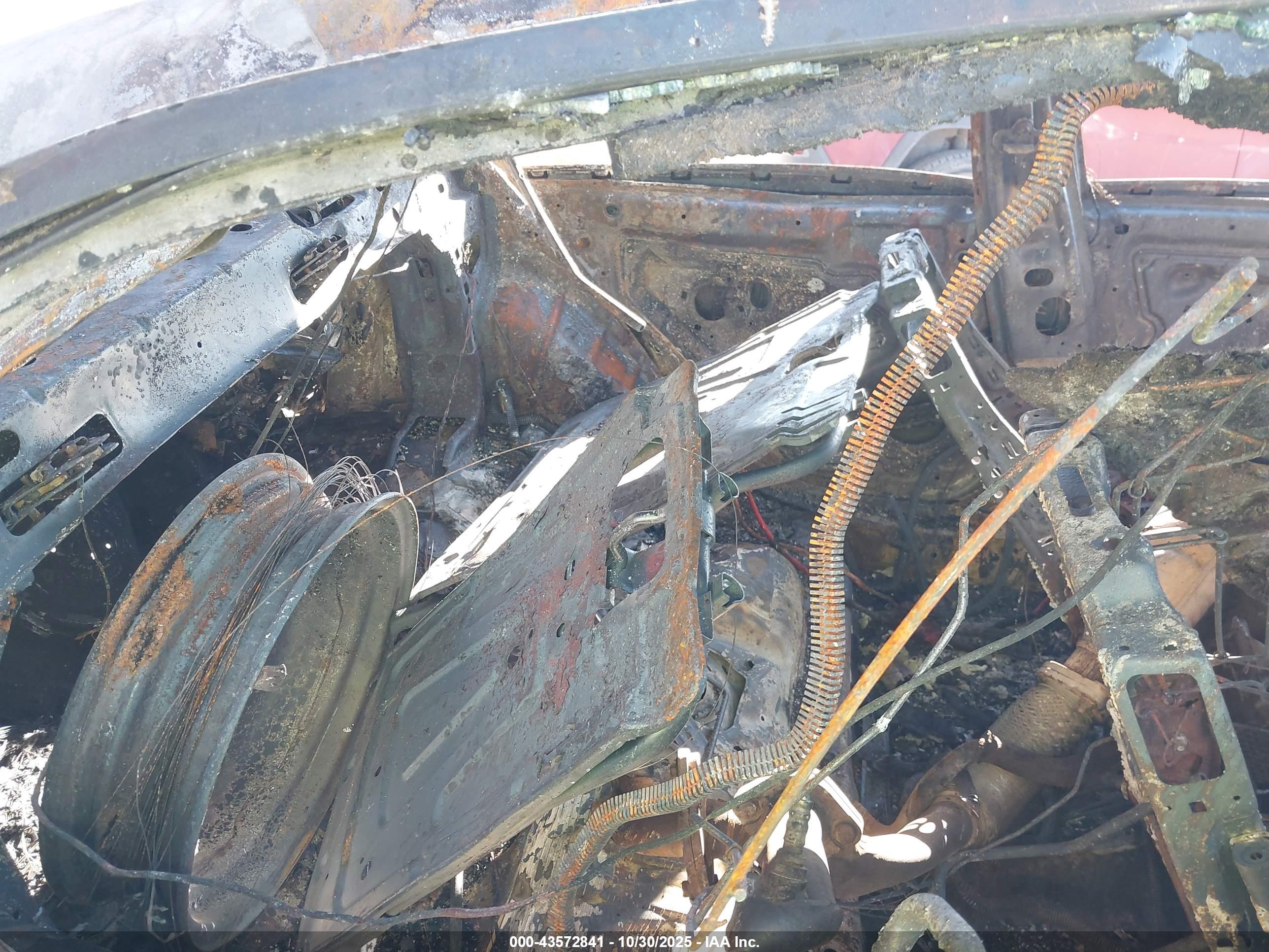 FORD FUSION image 8