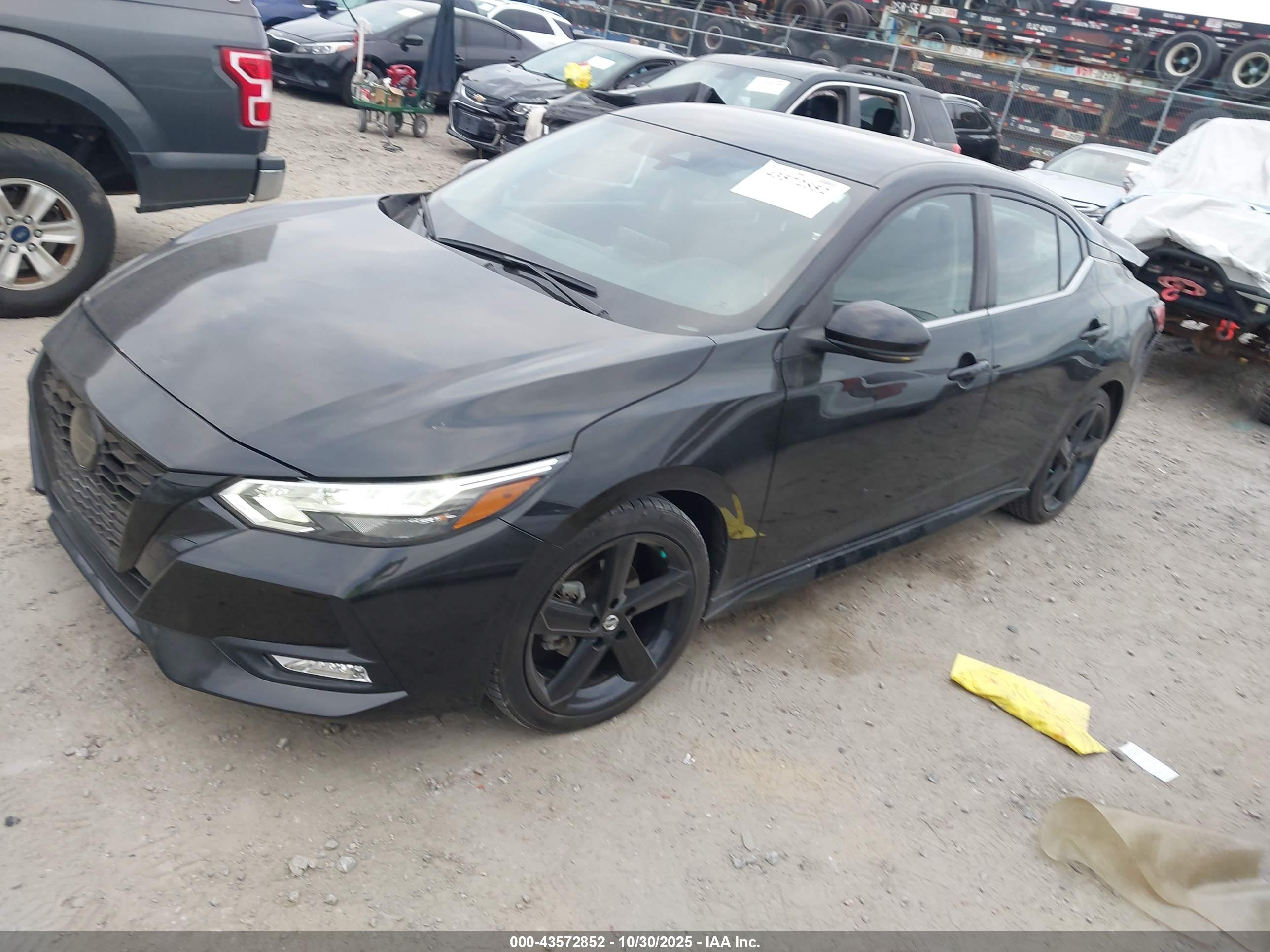 NISSAN SENTRA image 2