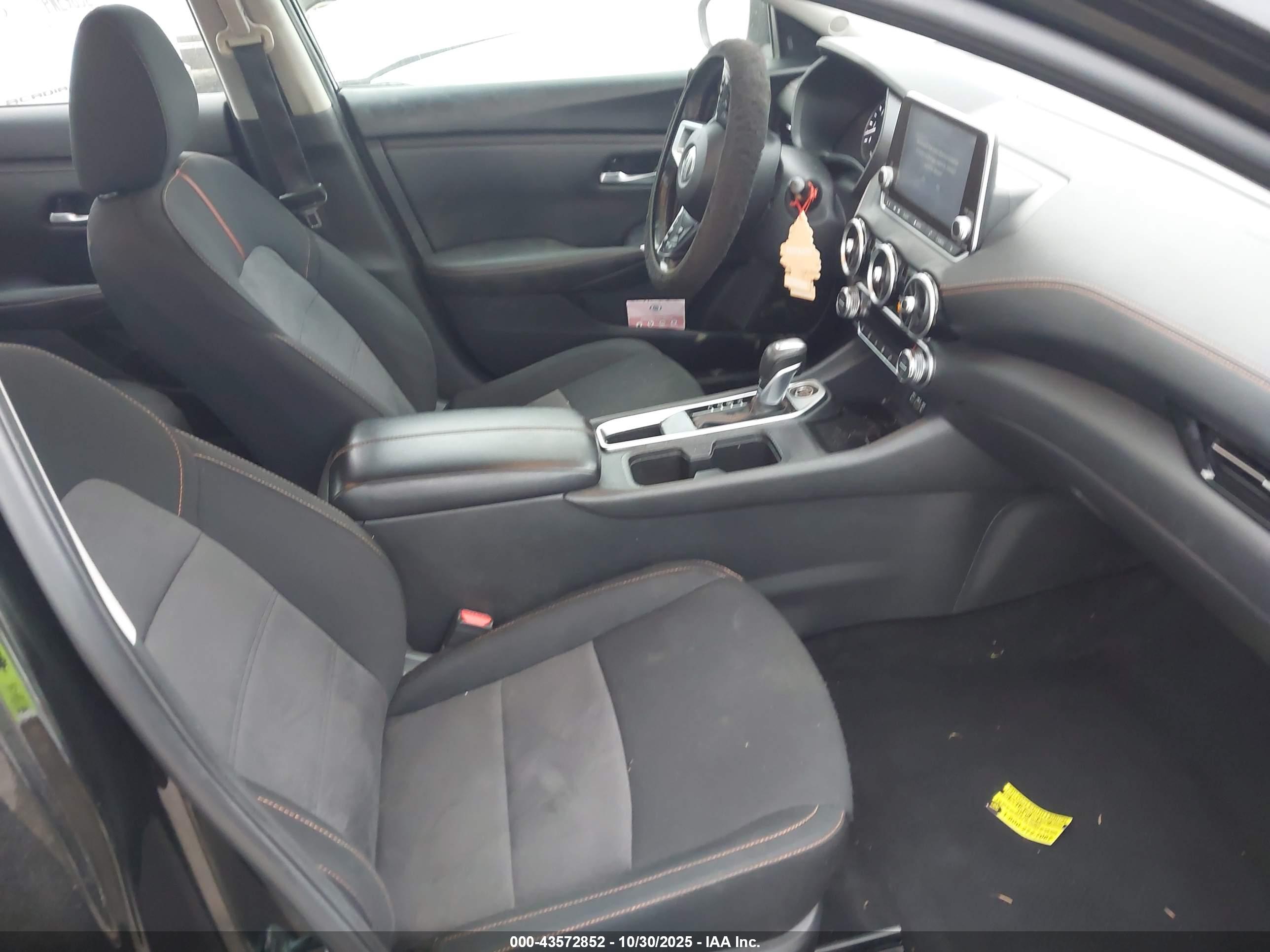 NISSAN SENTRA image 5