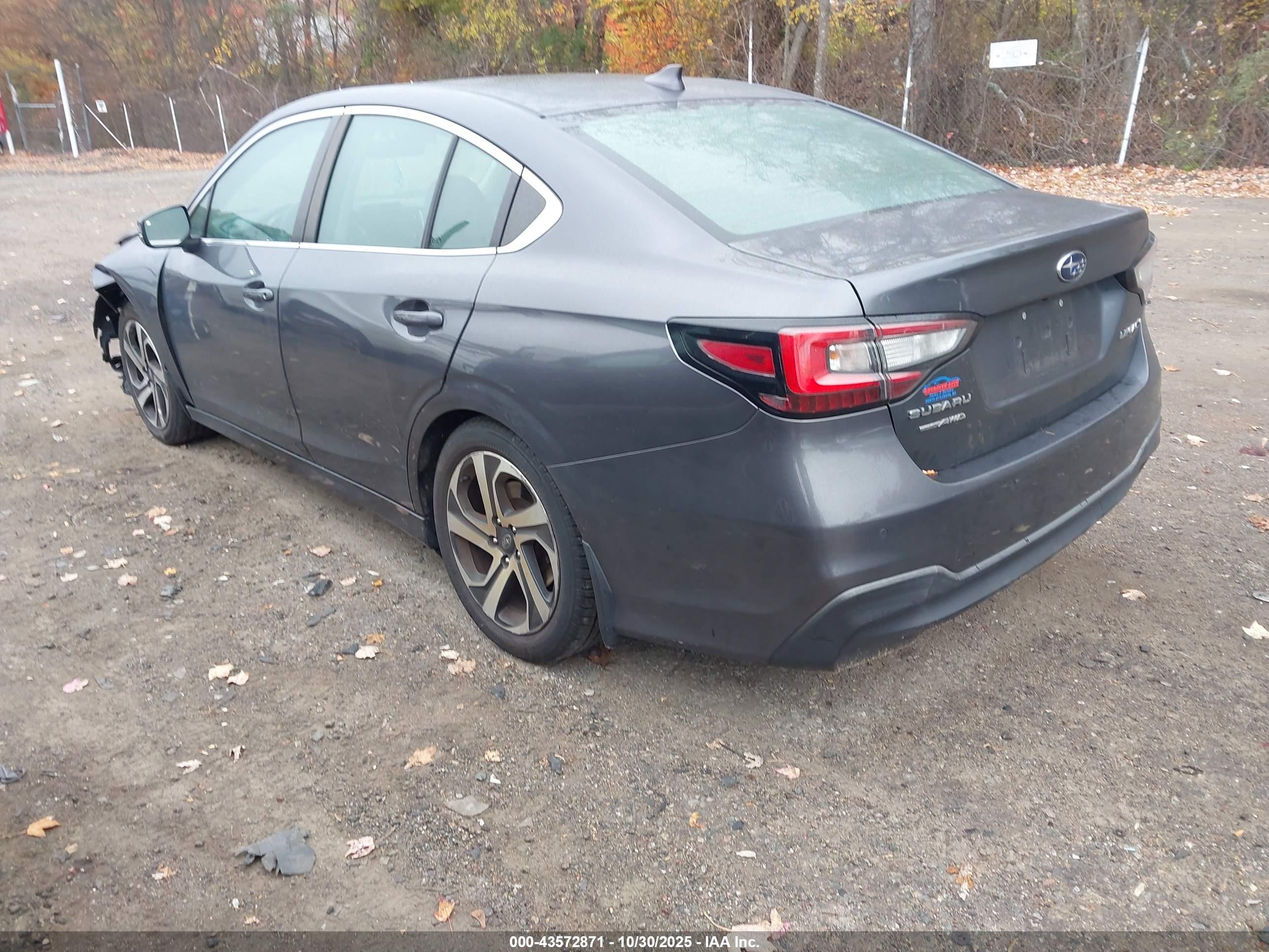 SUBARU LEGACY image 3