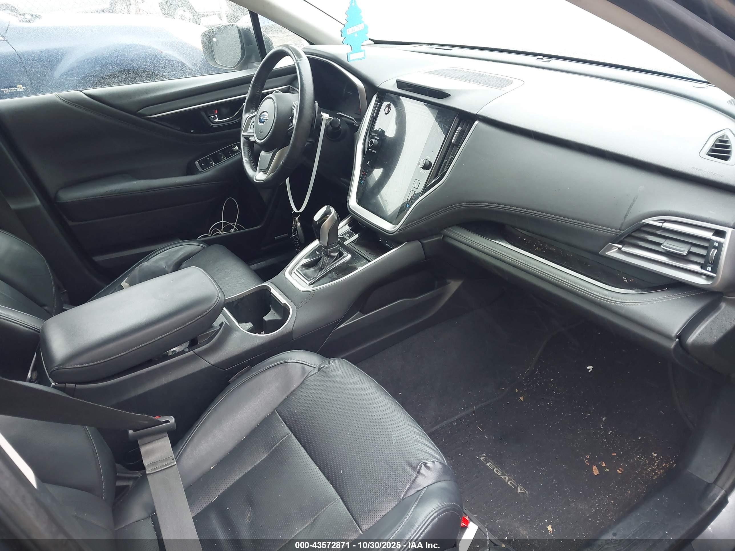 SUBARU LEGACY image 5
