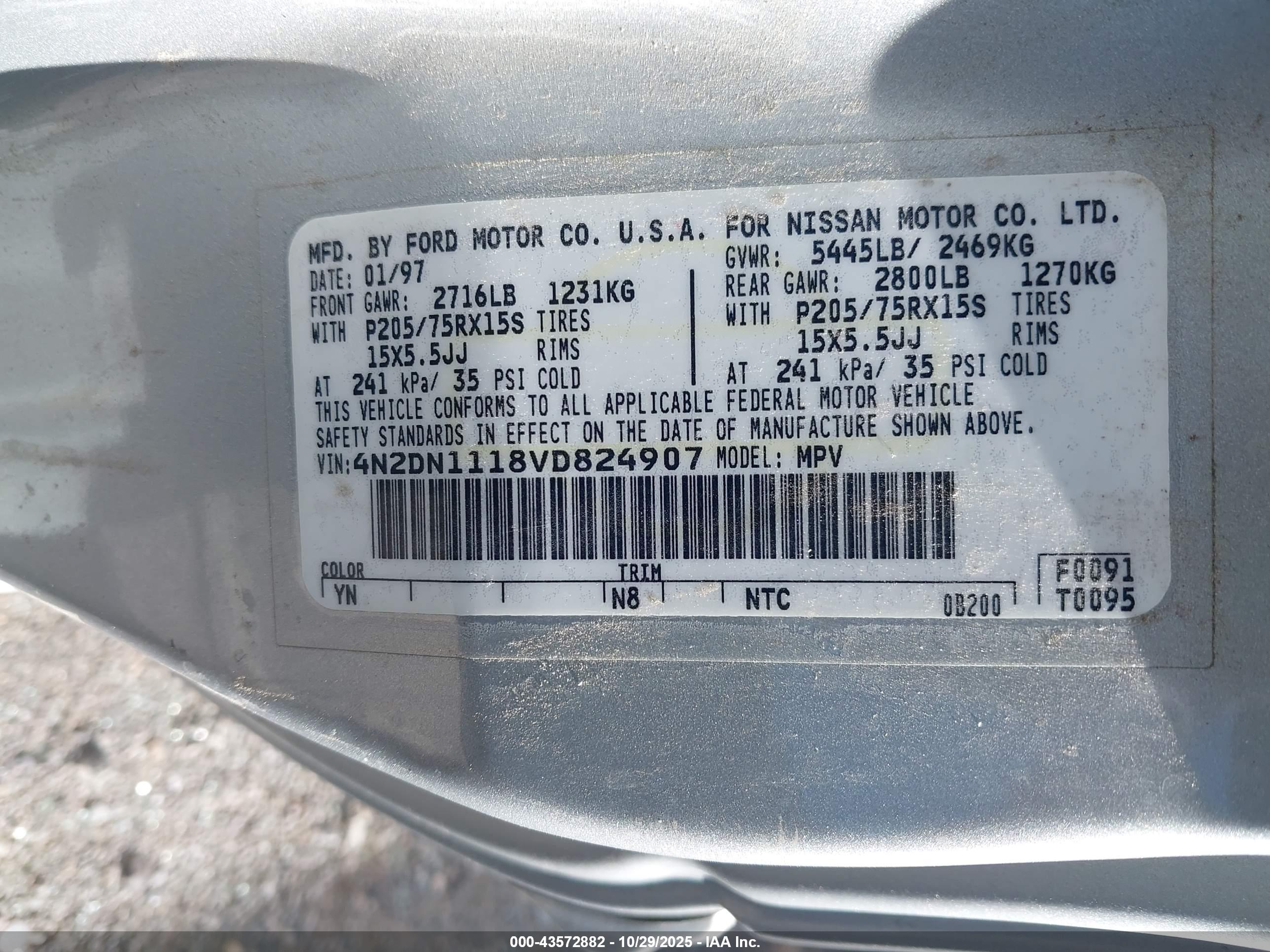 NISSAN QUEST image 9