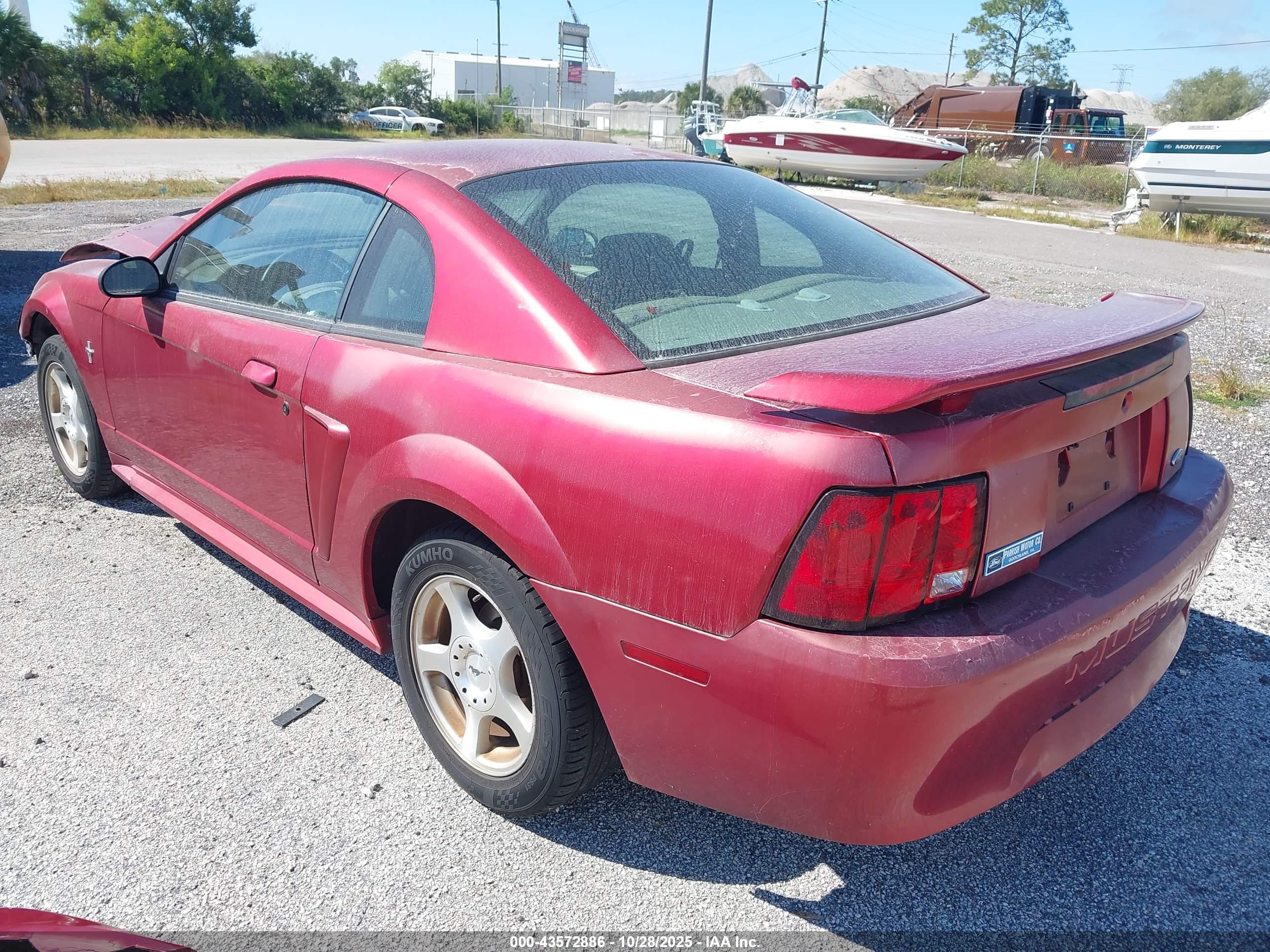 FORD MUSTANG image 3