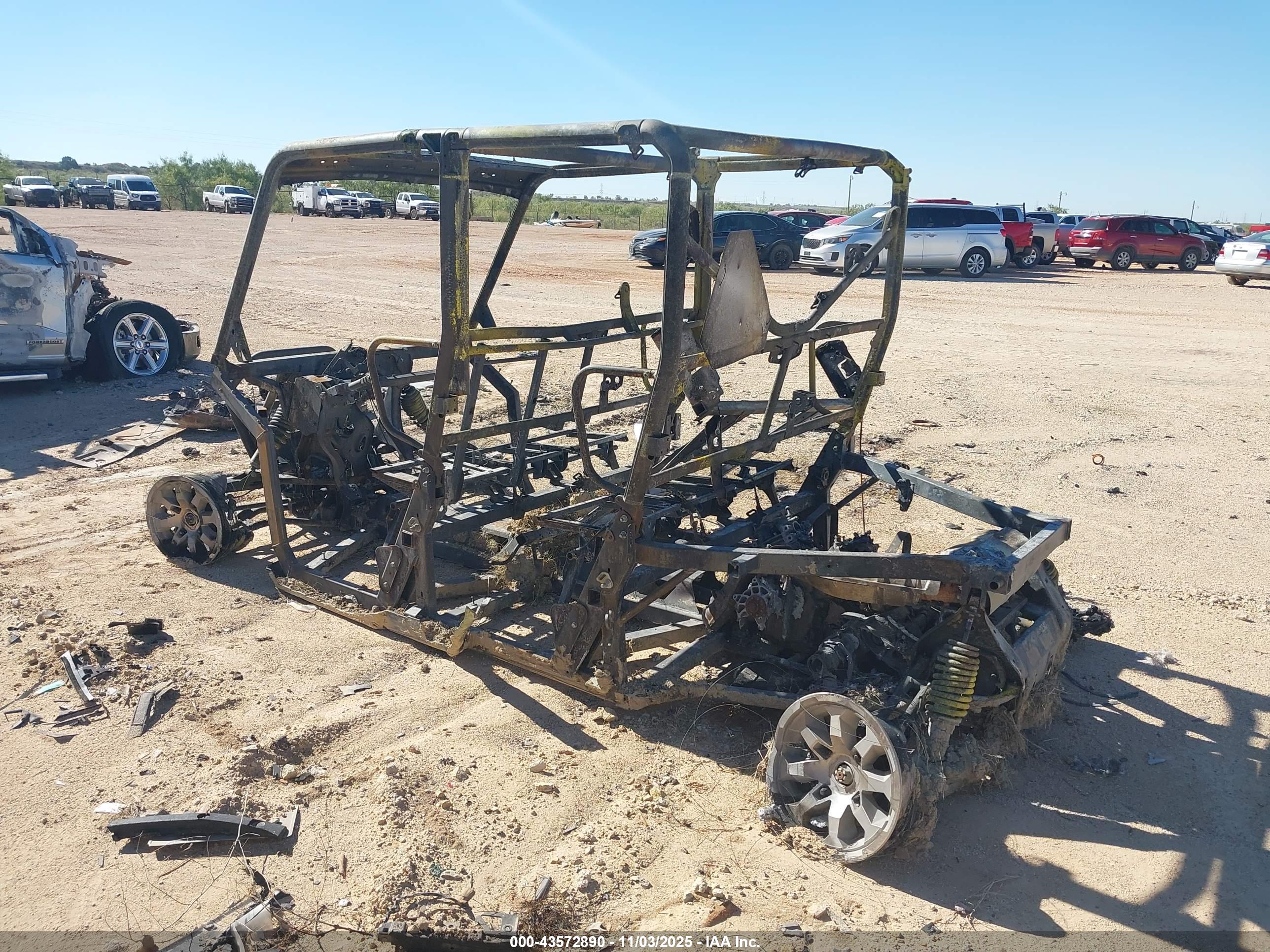 CAN-AM DEFENDER image 3