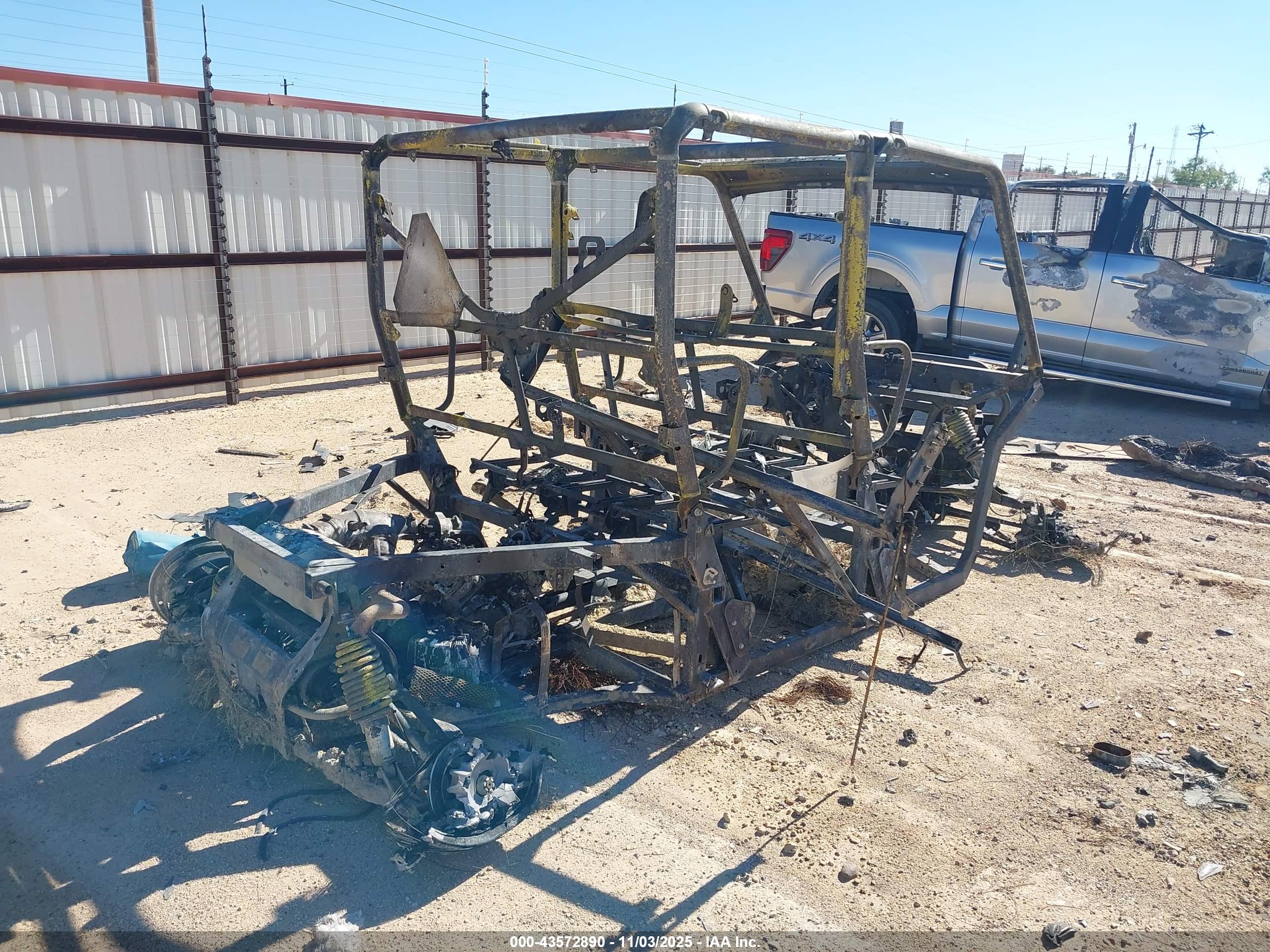 CAN-AM DEFENDER image 4