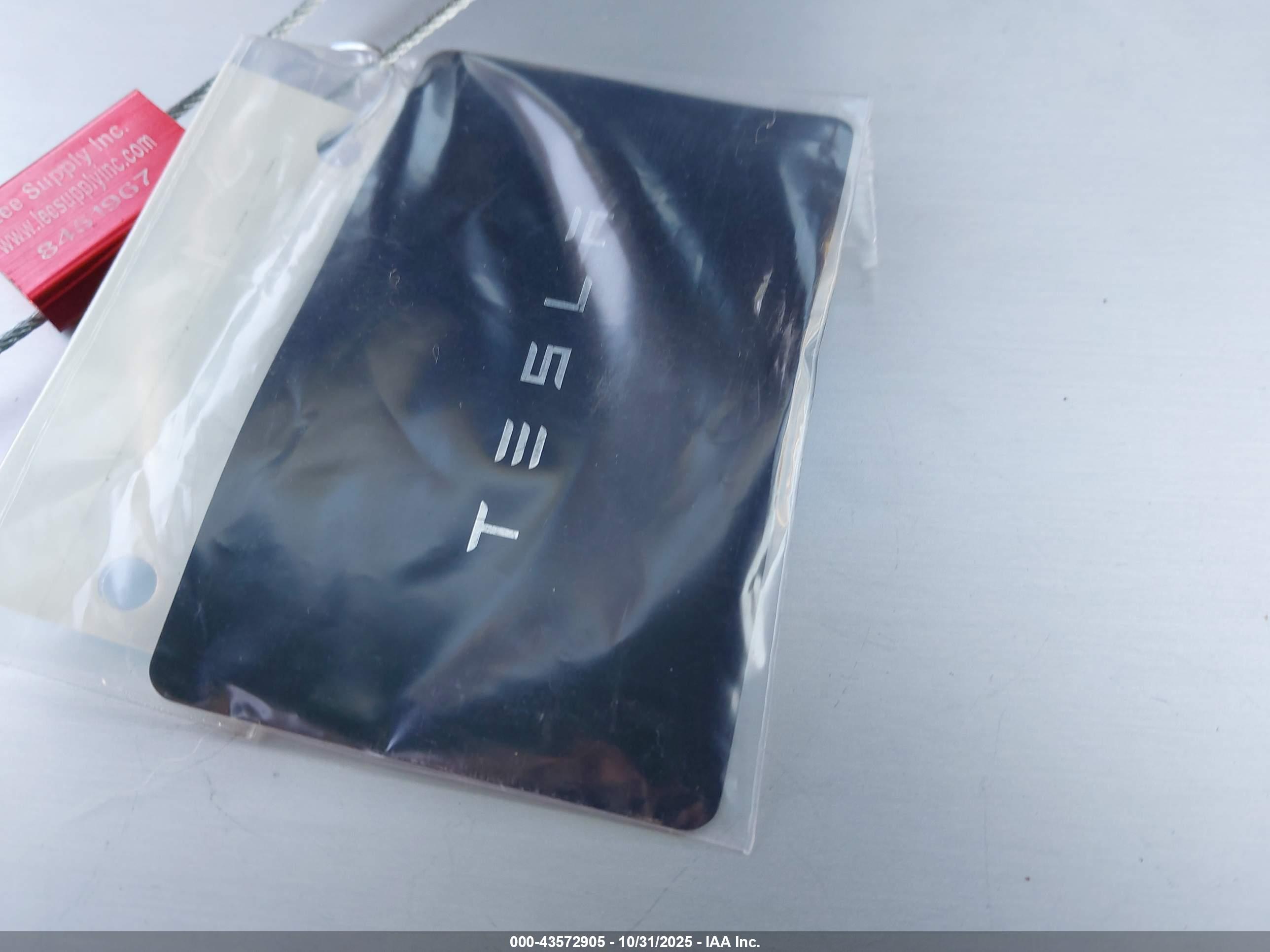 TESLA MODEL image 11