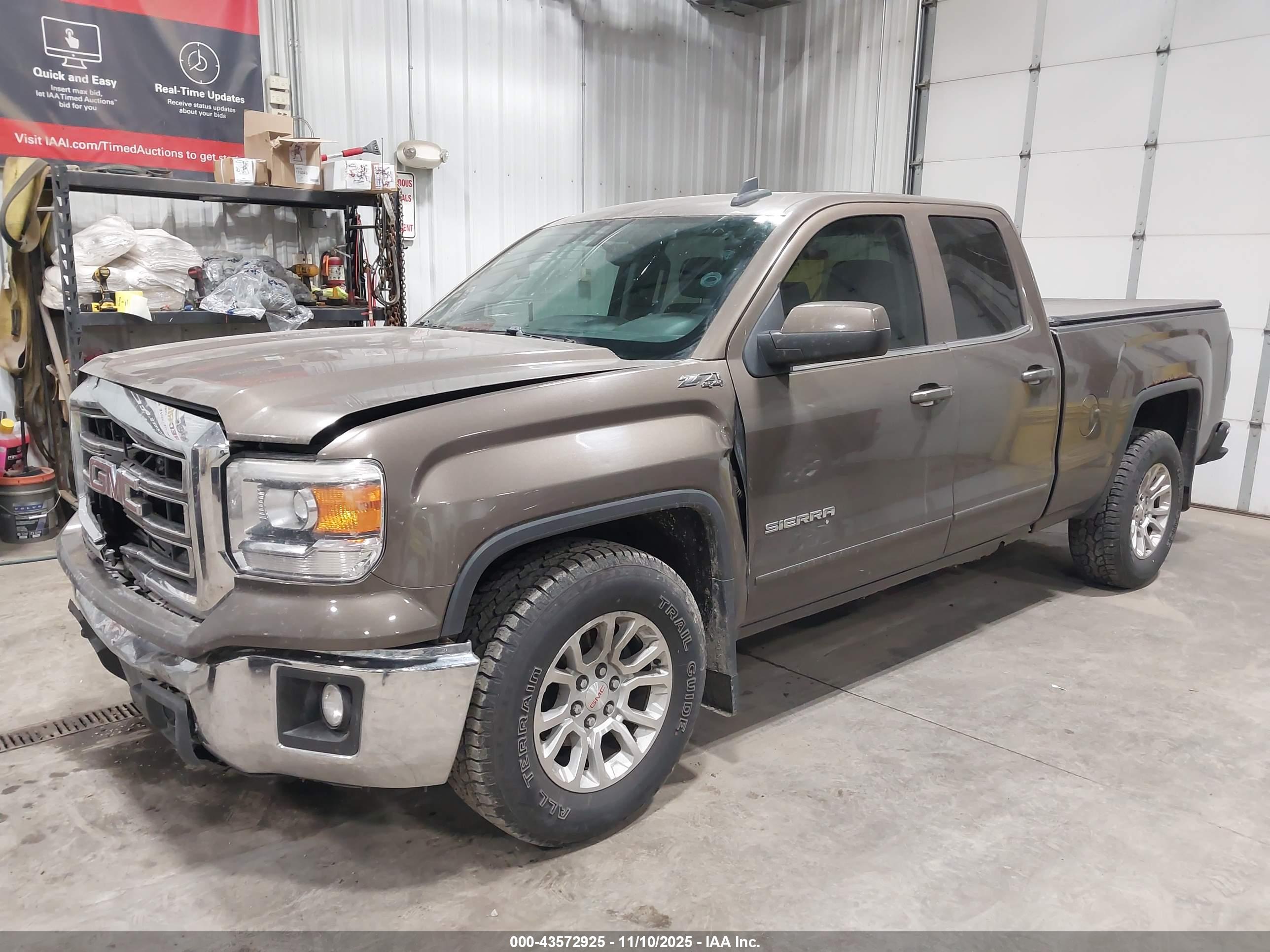 GMC SIERRA image 2