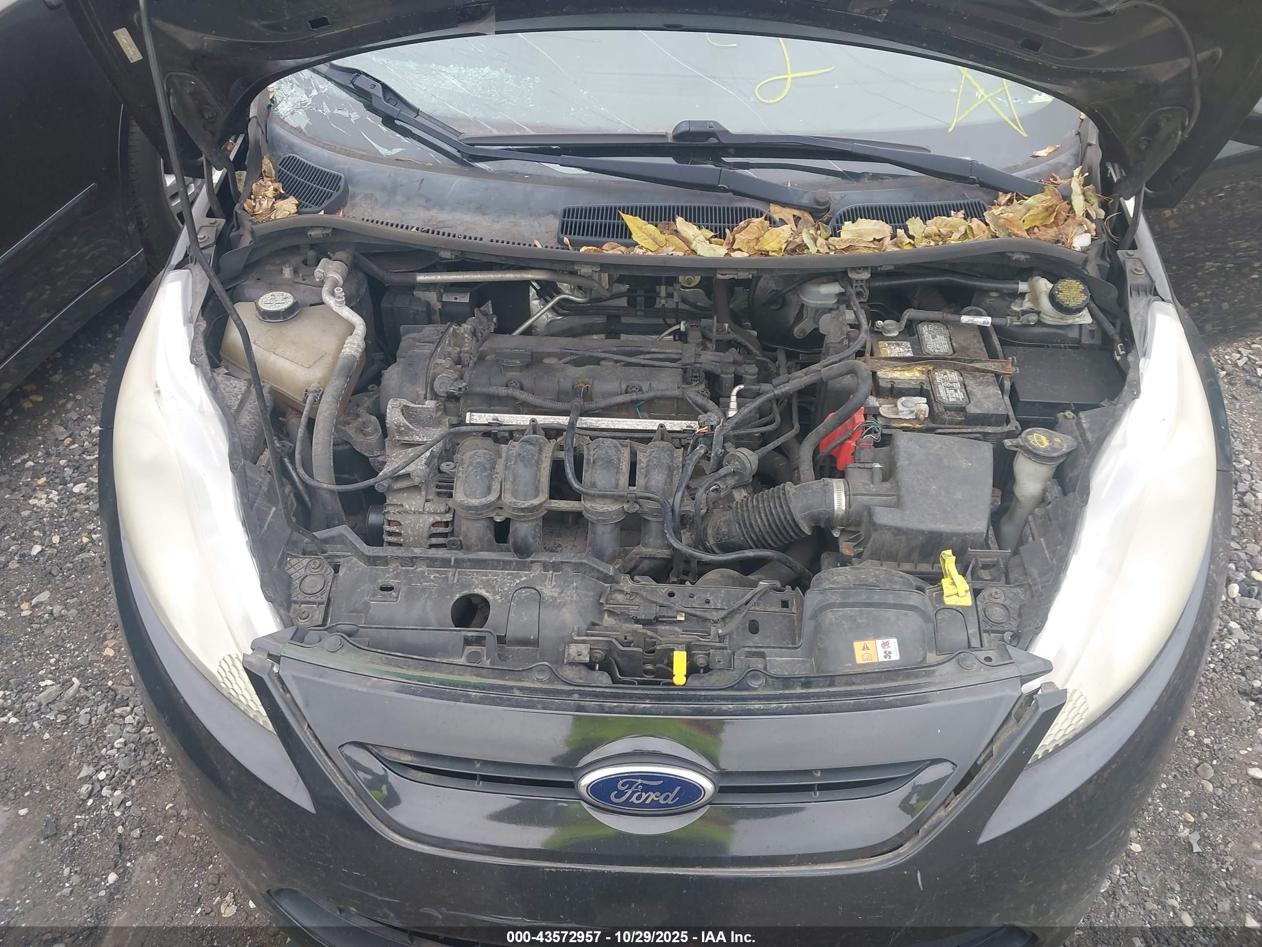 FORD FIESTA image 10