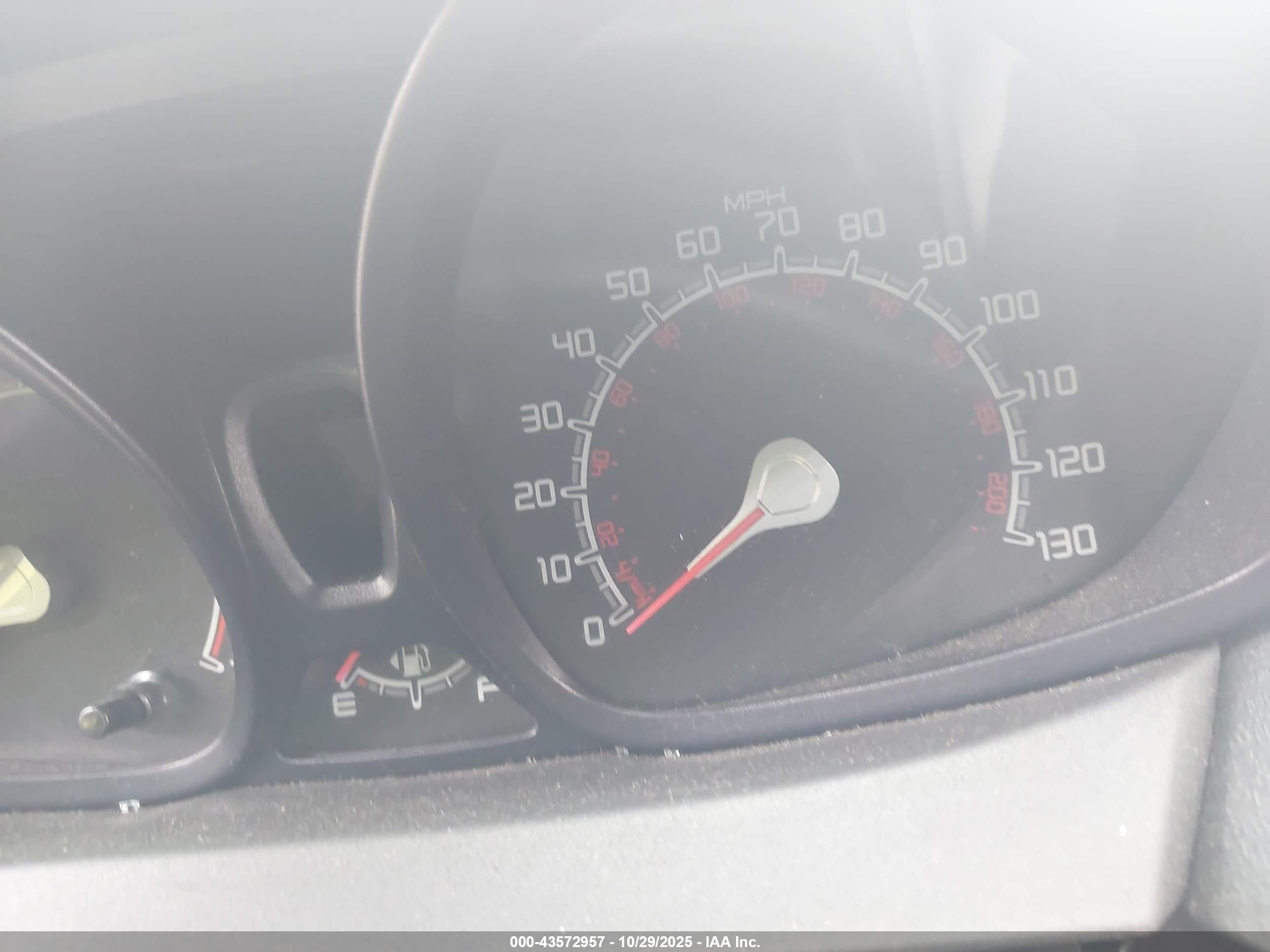 FORD FIESTA image 7