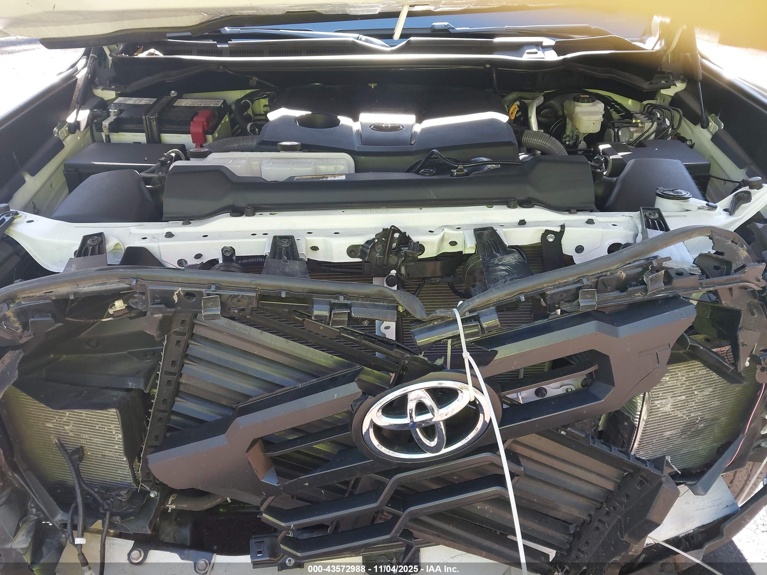 TOYOTA TUNDRA image 10