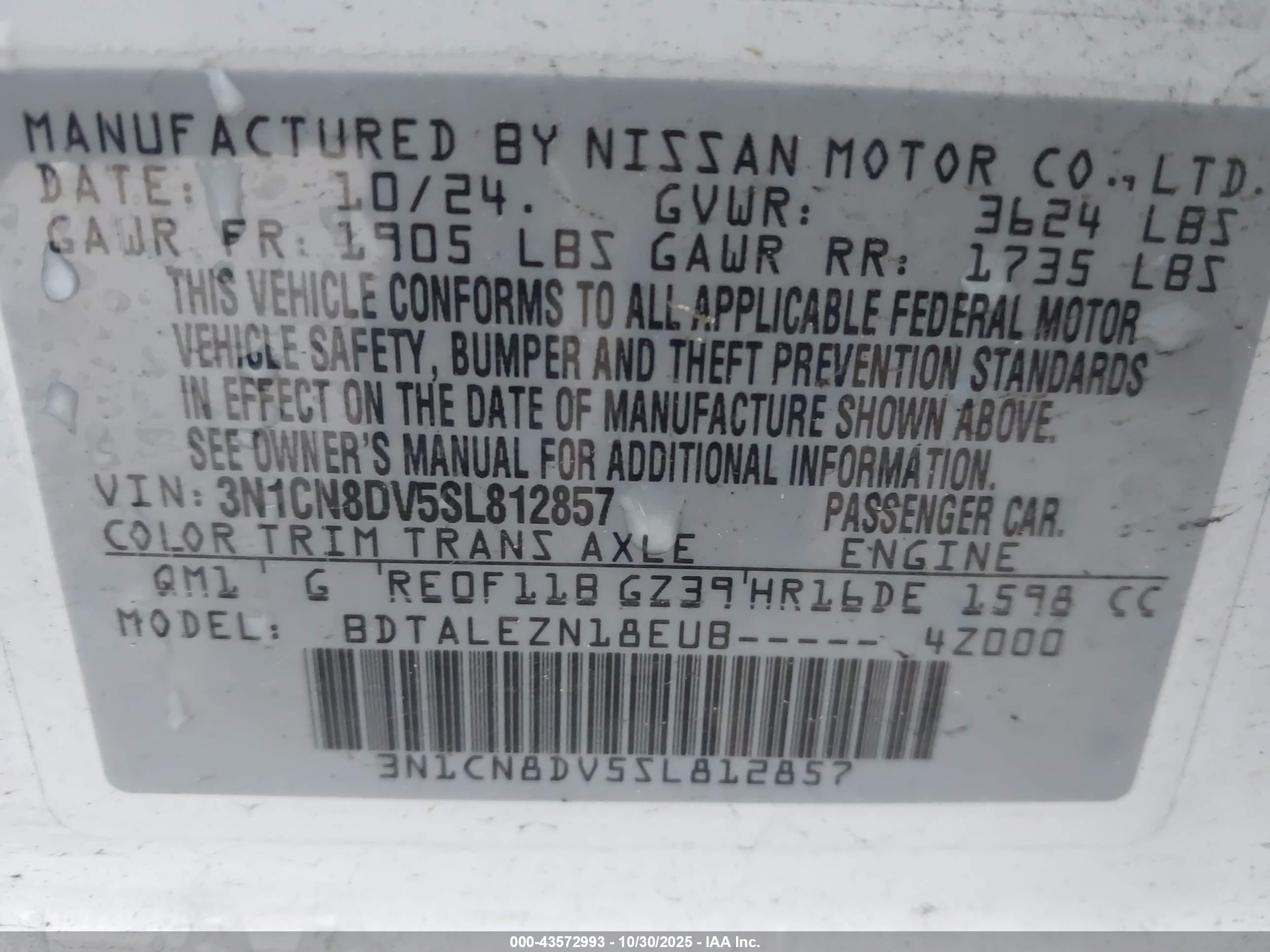 NISSAN VERSA image 9