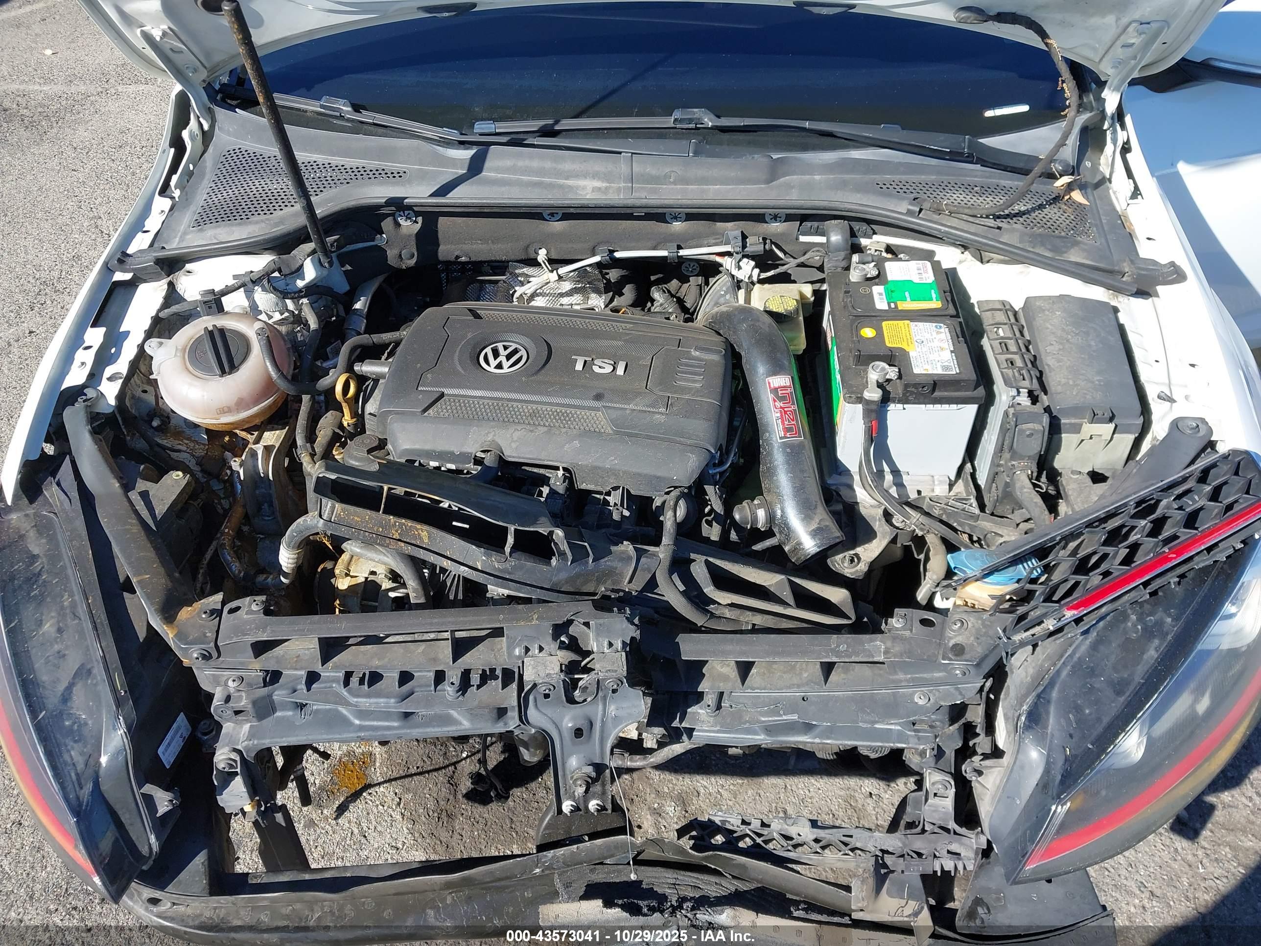 VOLKSWAGEN GOLF image 10