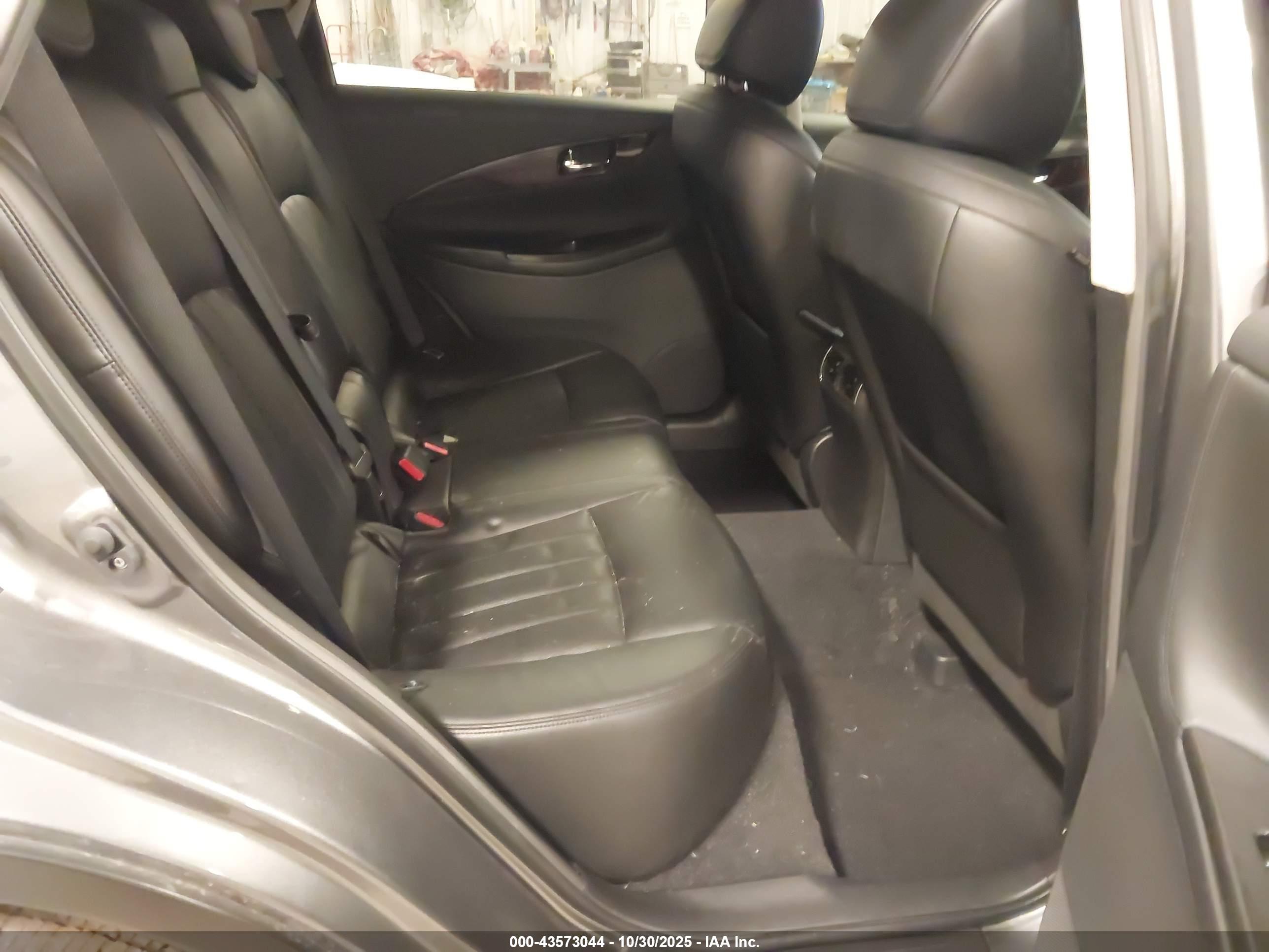 INFINITI QX50 image 8