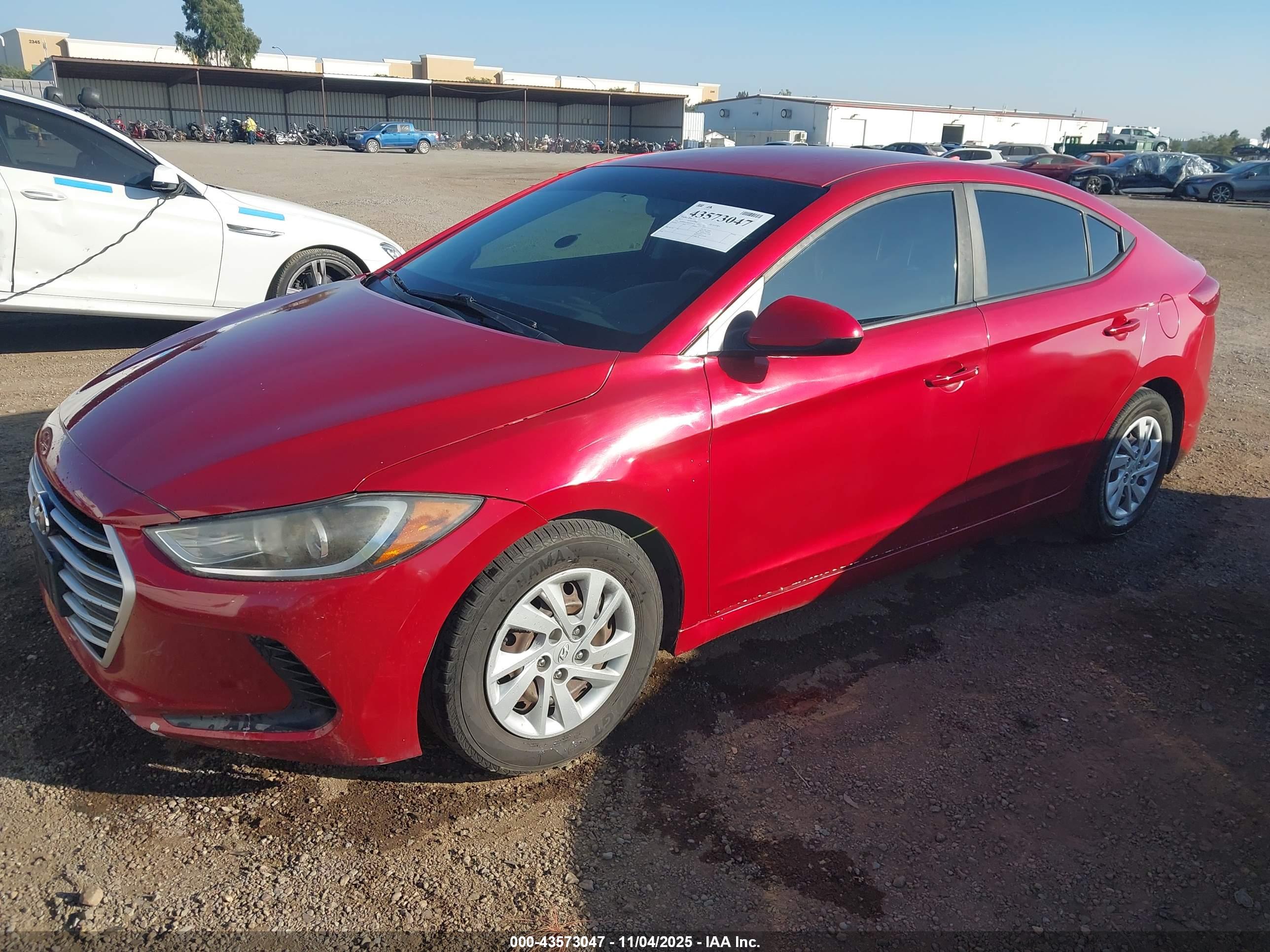 HYUNDAI ELANTRA image 2