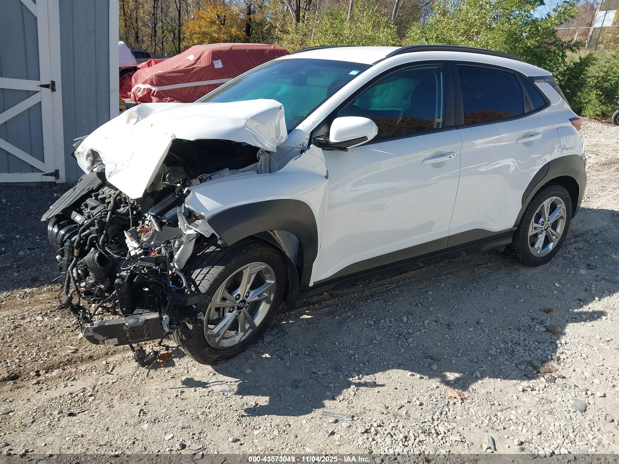HYUNDAI KONA image 2