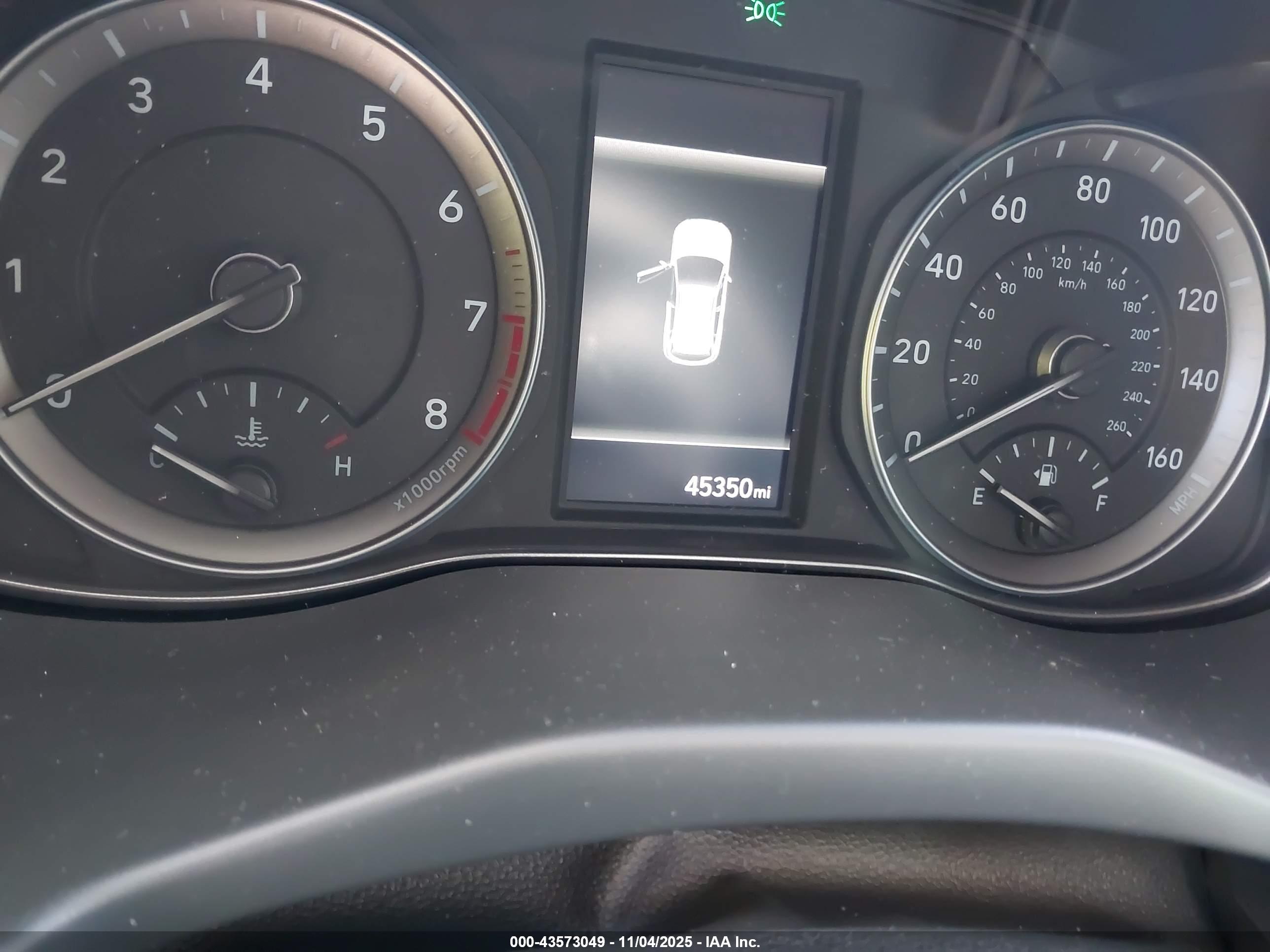 HYUNDAI KONA image 7