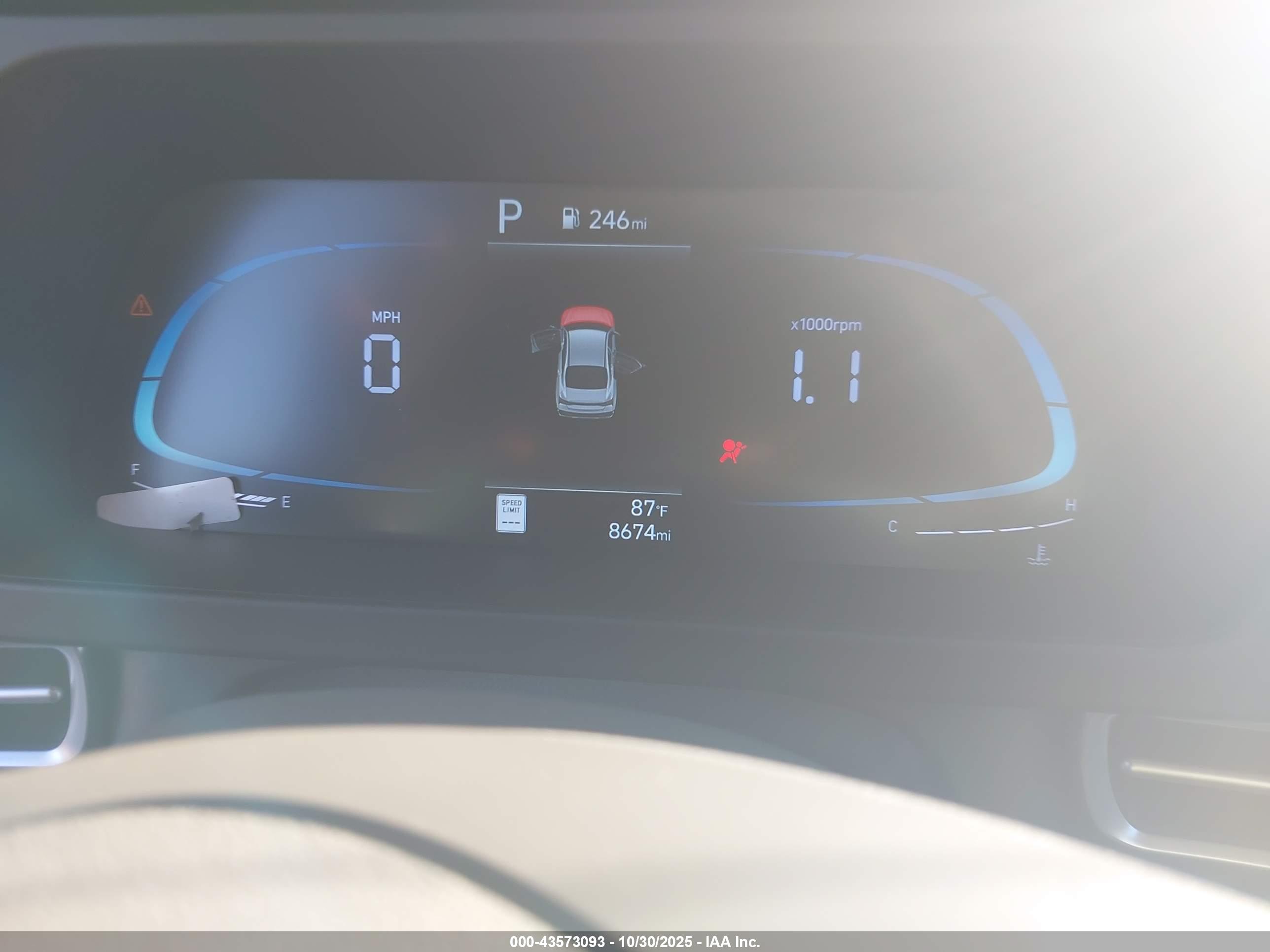 HYUNDAI ELANTRA image 7